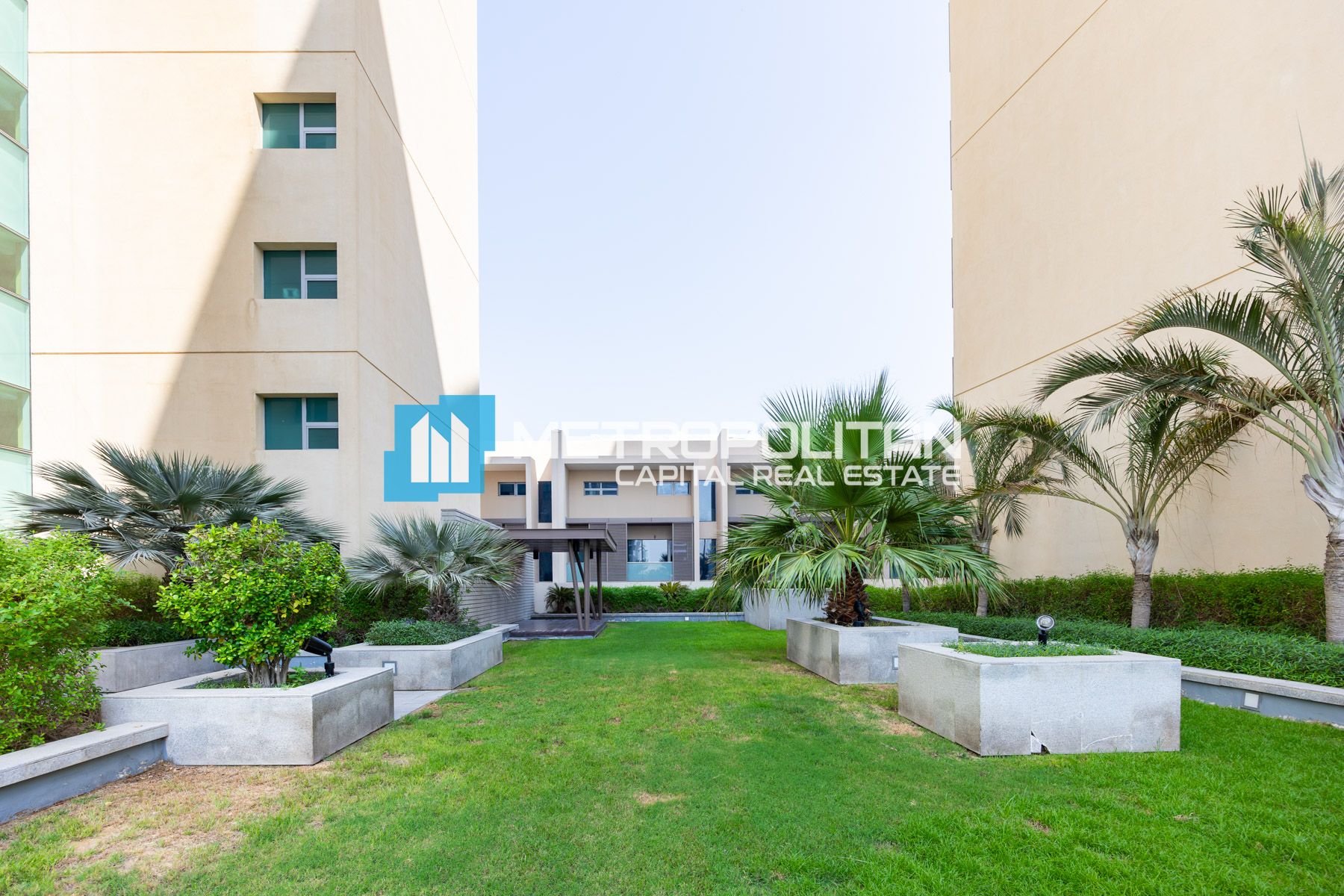 Big Layout| Vacant Soon| Beach access |Unfurnished