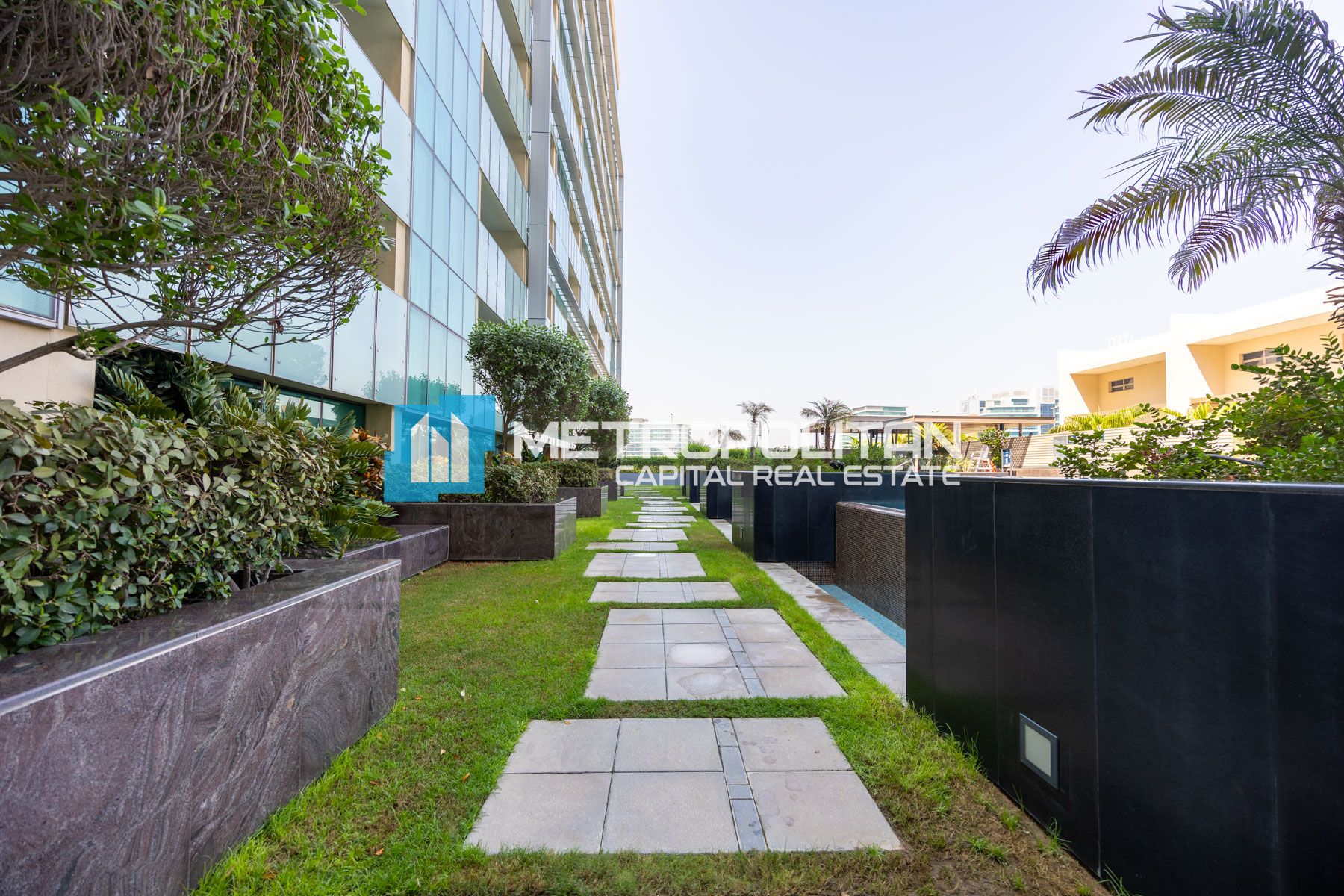 Big Layout| Vacant Soon| Beach access |Unfurnished