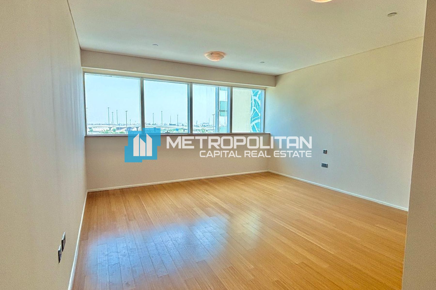 Big Layout| Vacant Soon| Beach access |Unfurnished