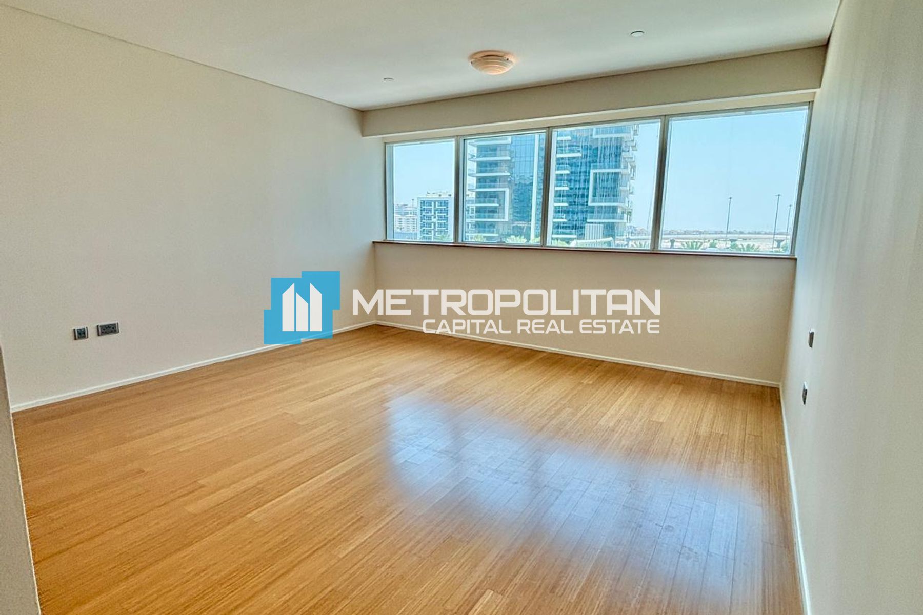 Big Layout| Vacant Soon| Beach access |Unfurnished