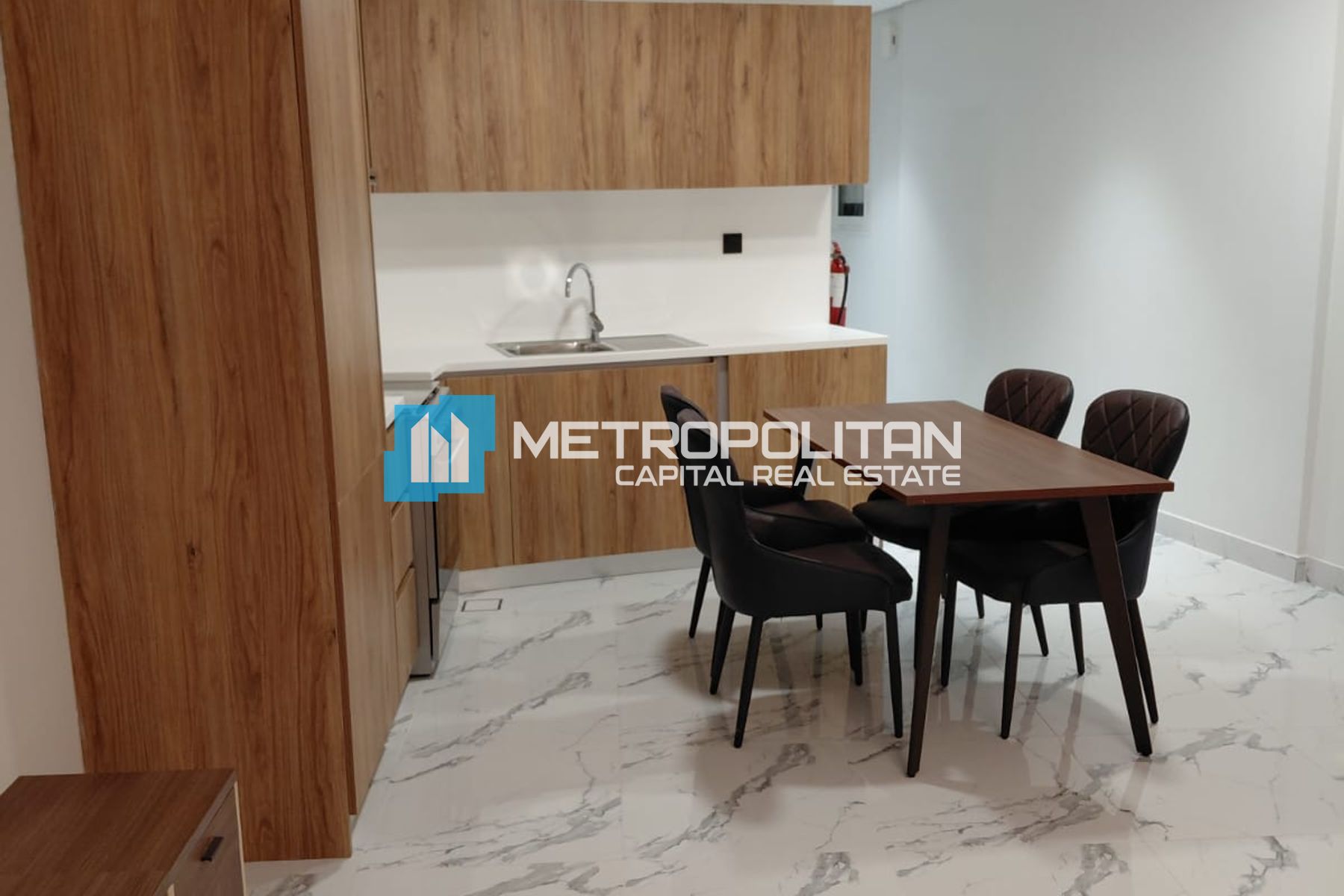1BR w/ Balcony | Furnished | Community View