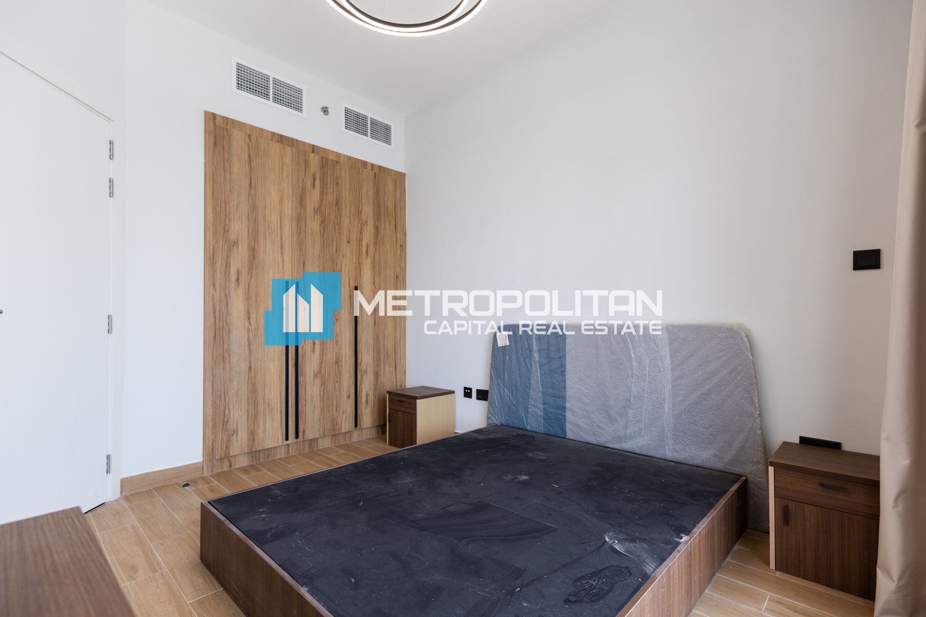 1BR Apartment for Rent in Al Maryah Vista 1, Al Maryah Island - MCR-7789