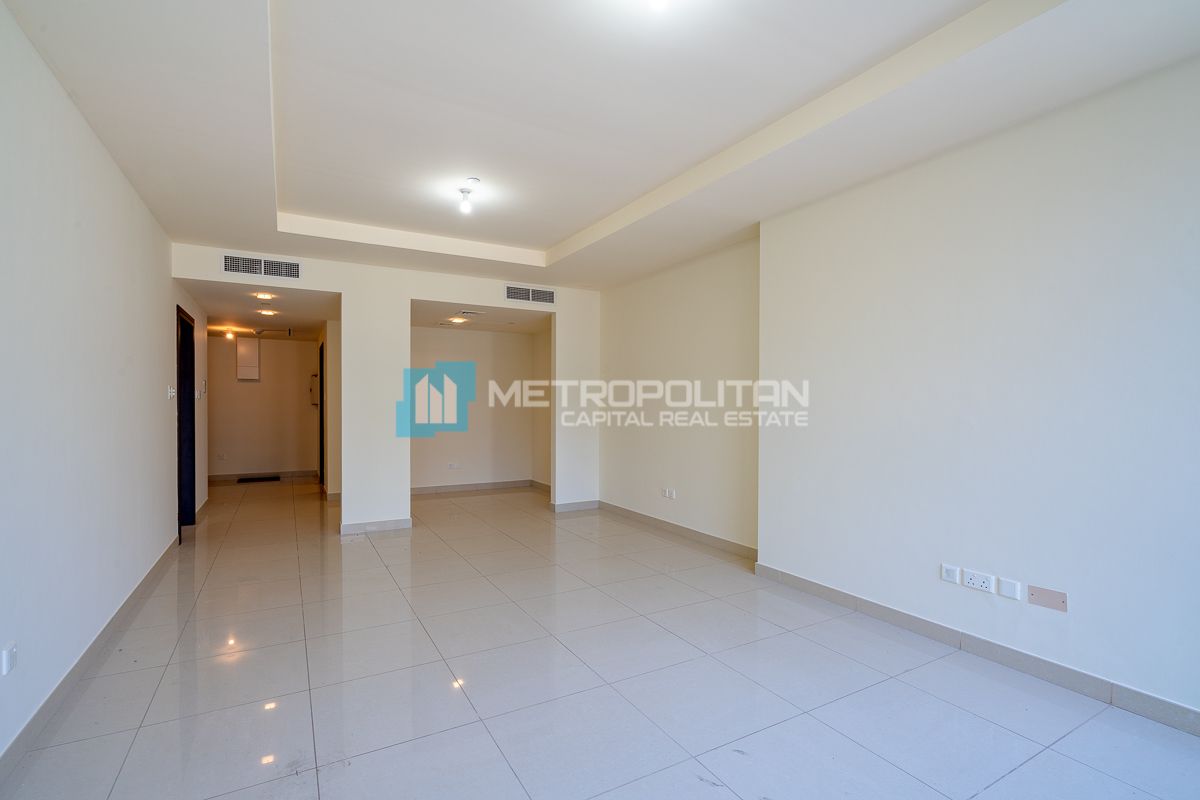 1BR + Study Room | Kitchen Appliances | Vacant