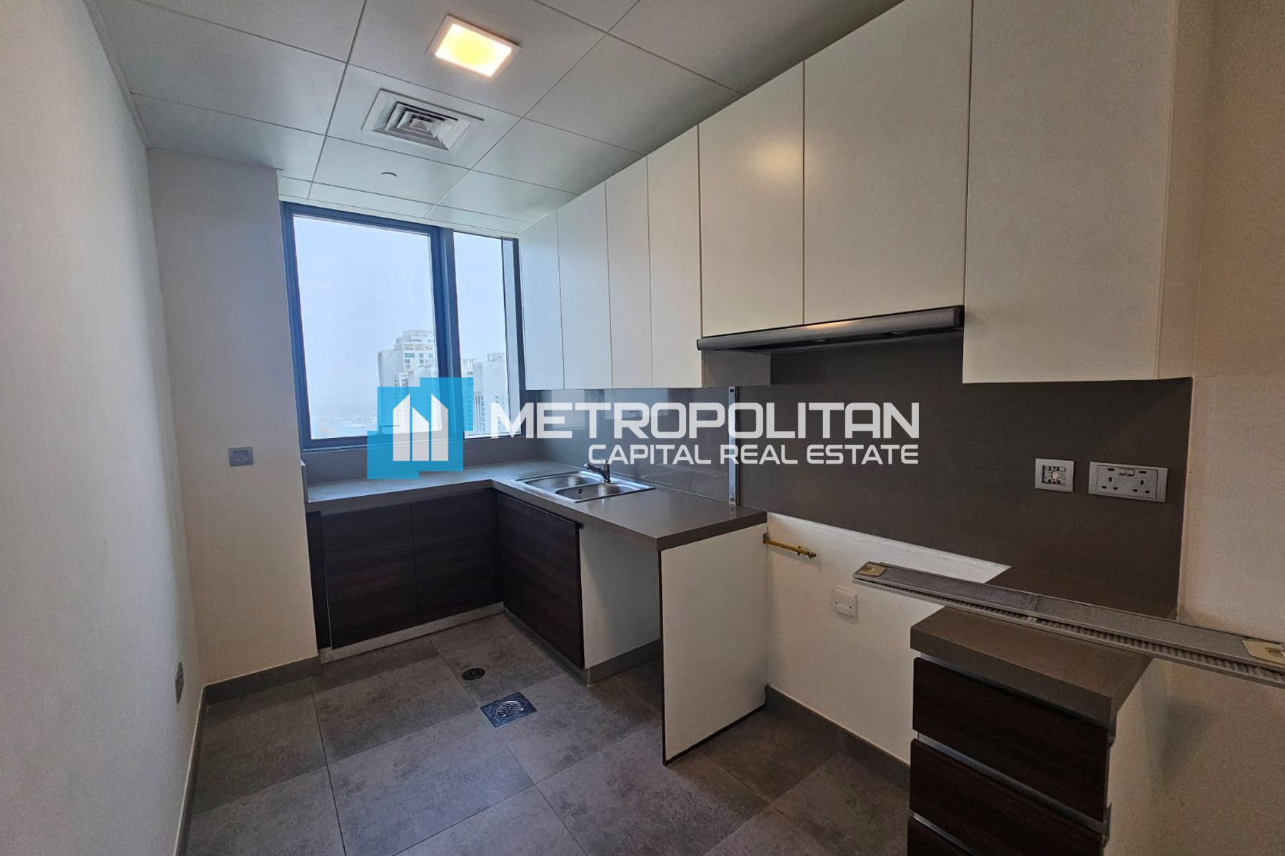 Canal View | Corner 3BR | Vacant Unit | High Floor