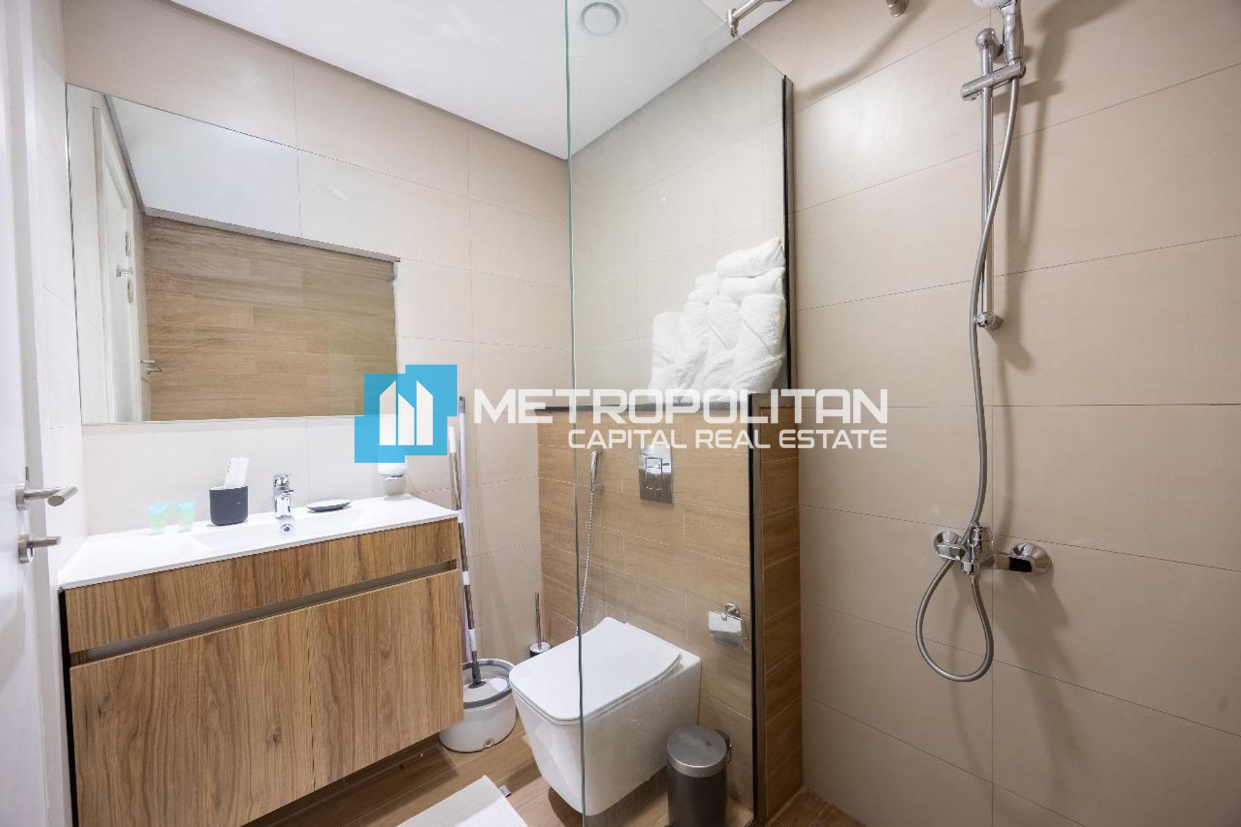 Upgraded Fully Furnished | Including Wifi | Vista1