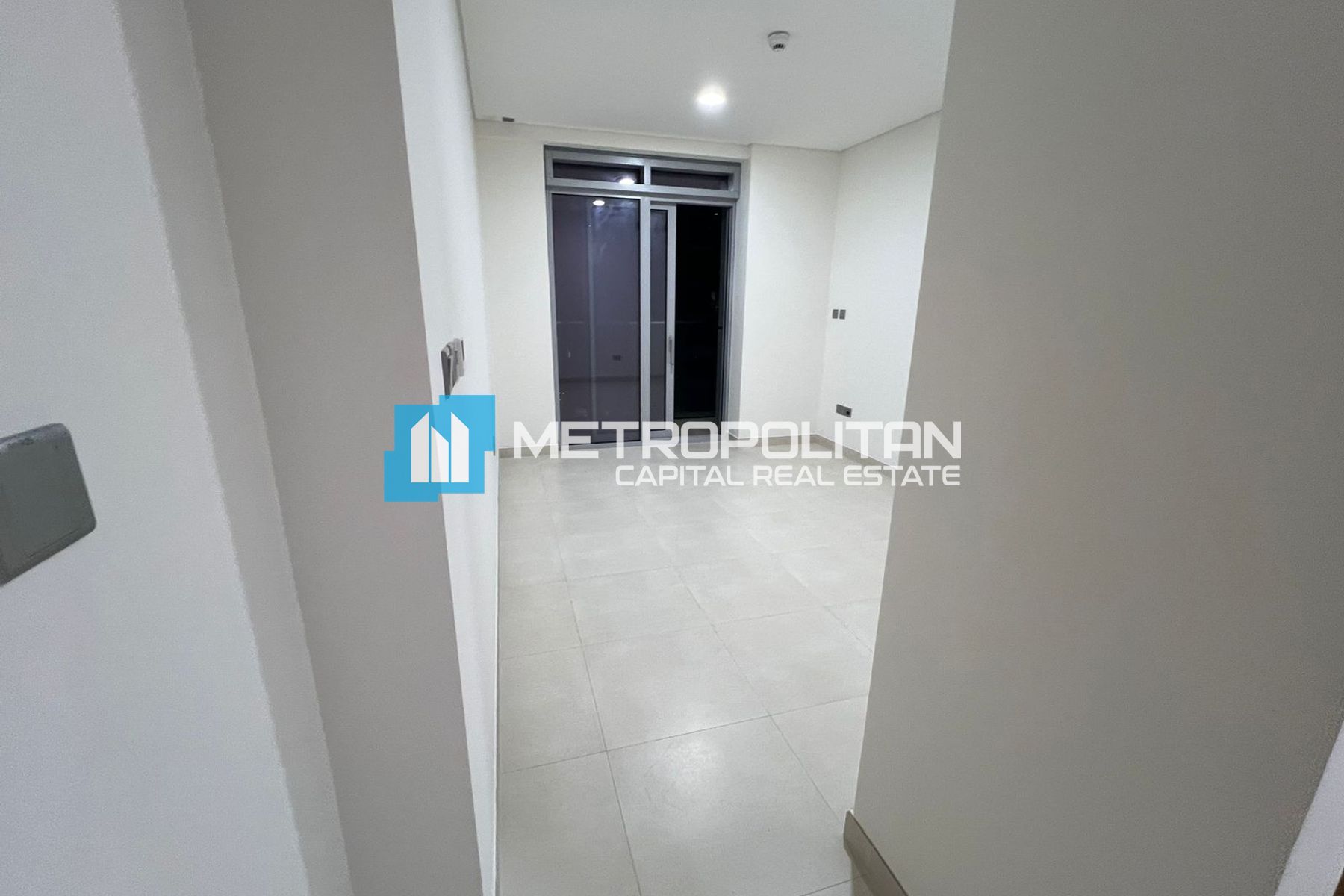 1 BR with Balcony | Vacant Unit | Prime Location