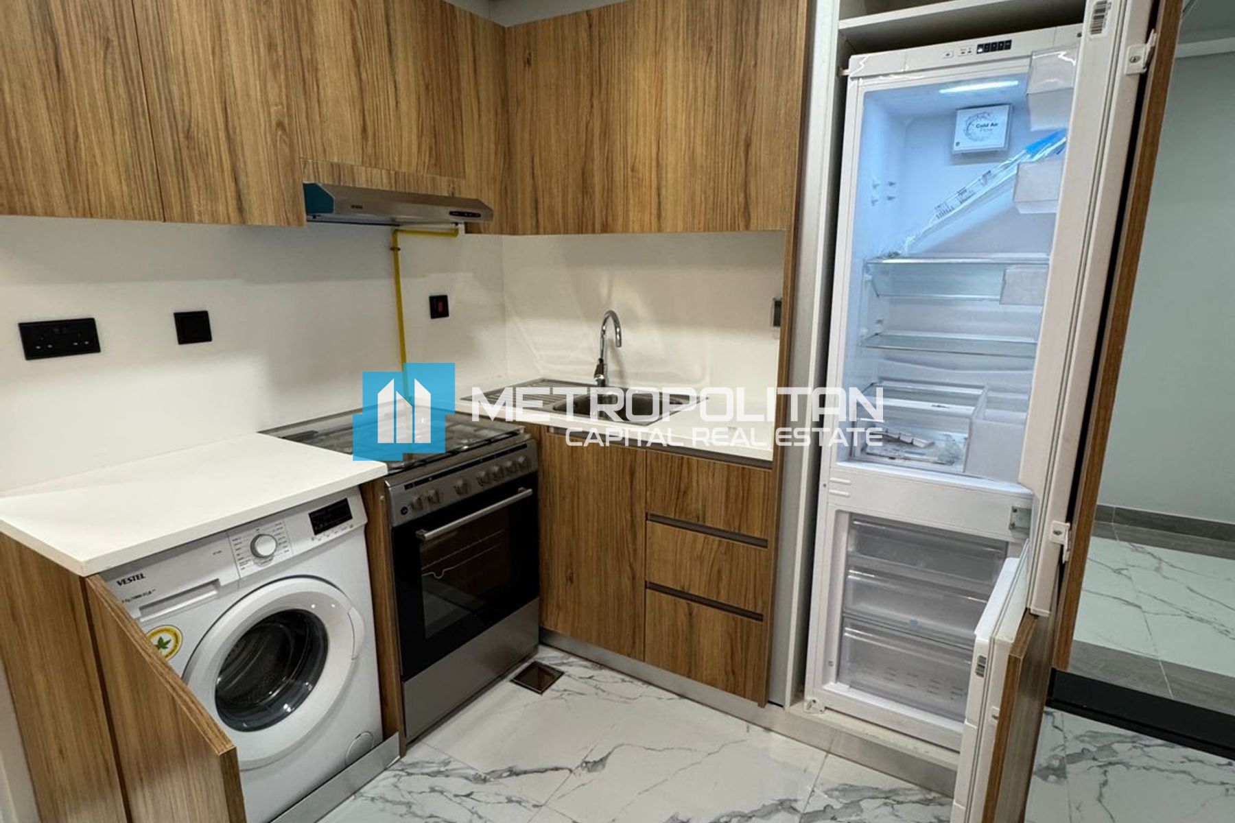 1BR Junior w/ Balcony | Furnished | Vacant Soon