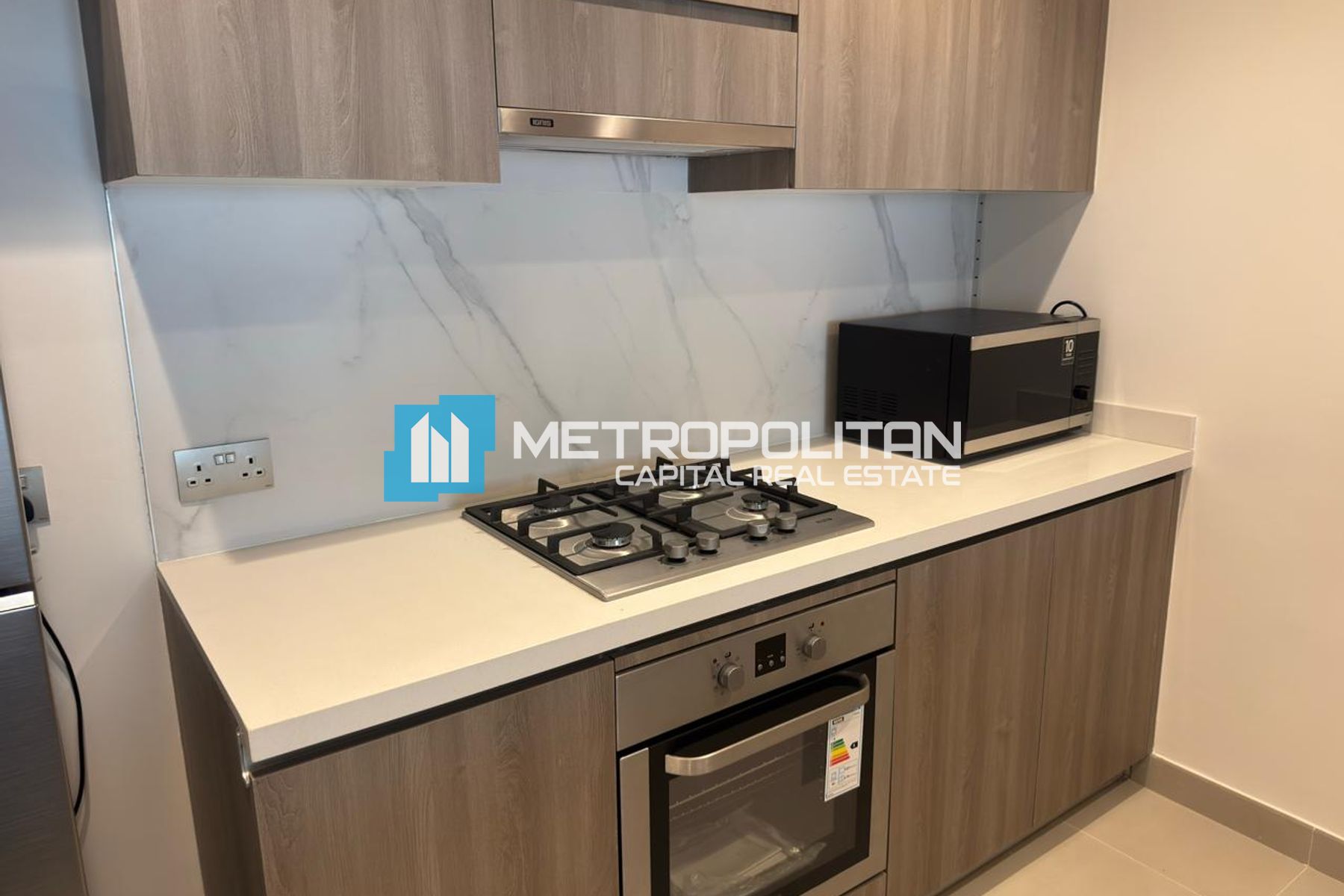 Vacant 1BR+Balcony | Golf Course View | Furnished