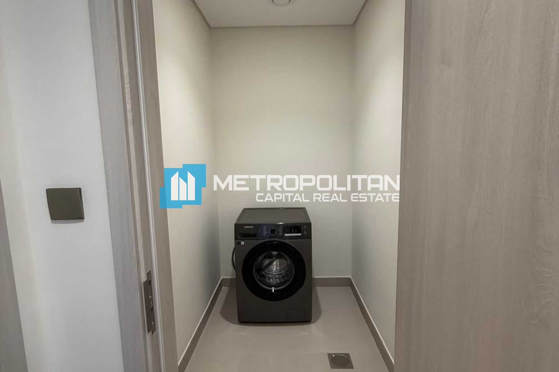 Vacant 1BR+Balcony | Golf Course View | Furnished
