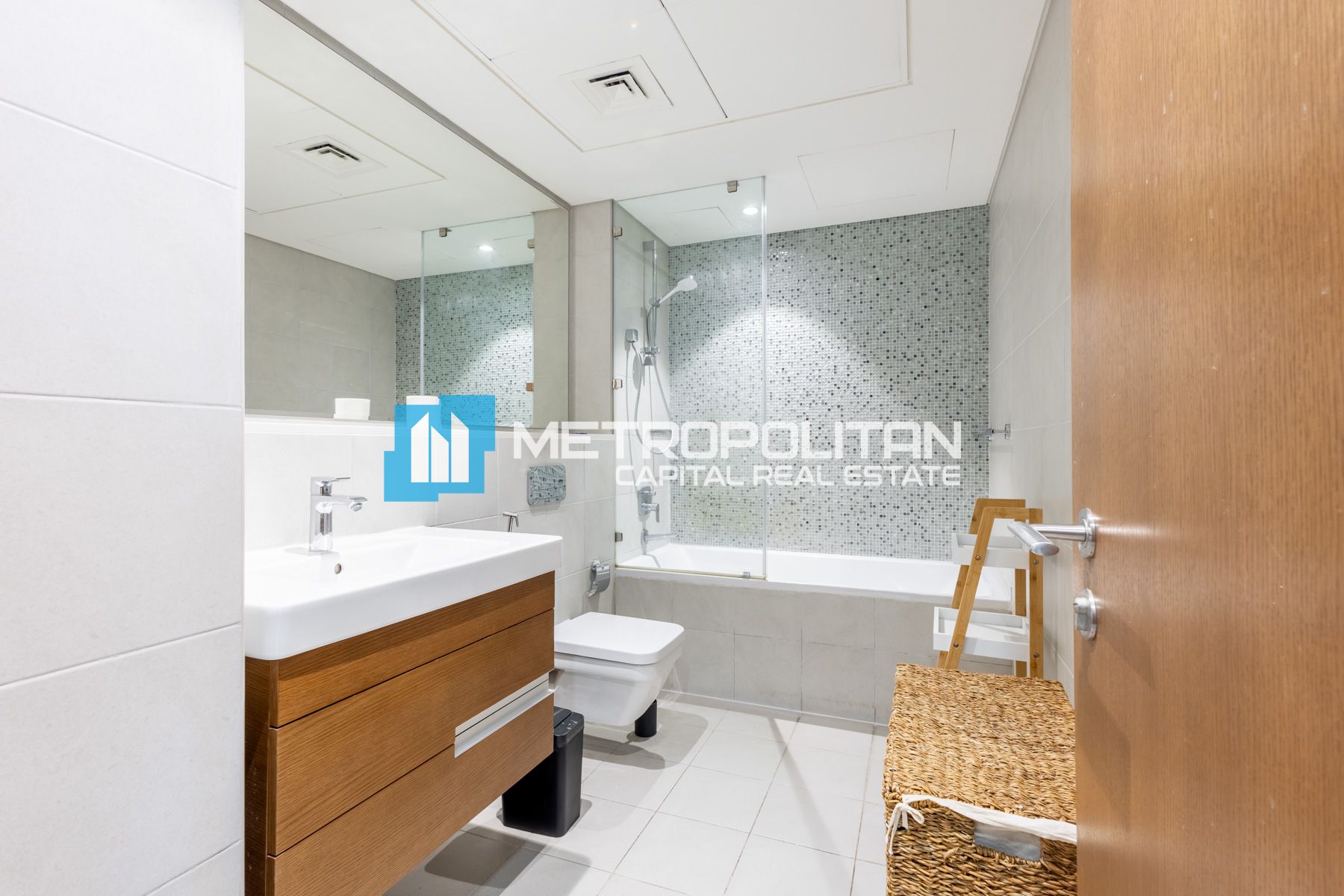 Fully Furnished I Partial Sea View I1 with Balcony