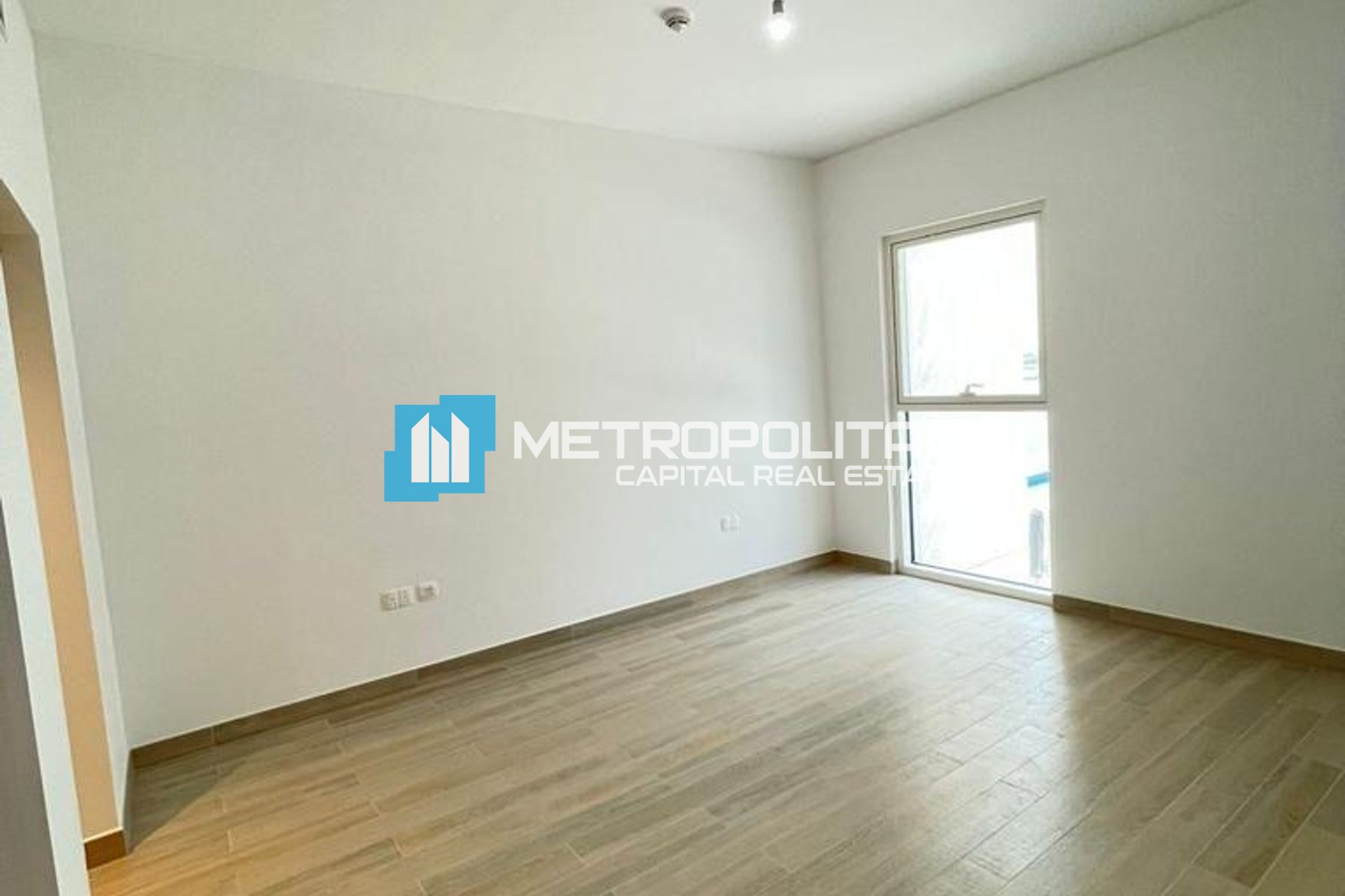 1BR Apartment for Rent in Waters Edge, Yas Island - MCR-7919