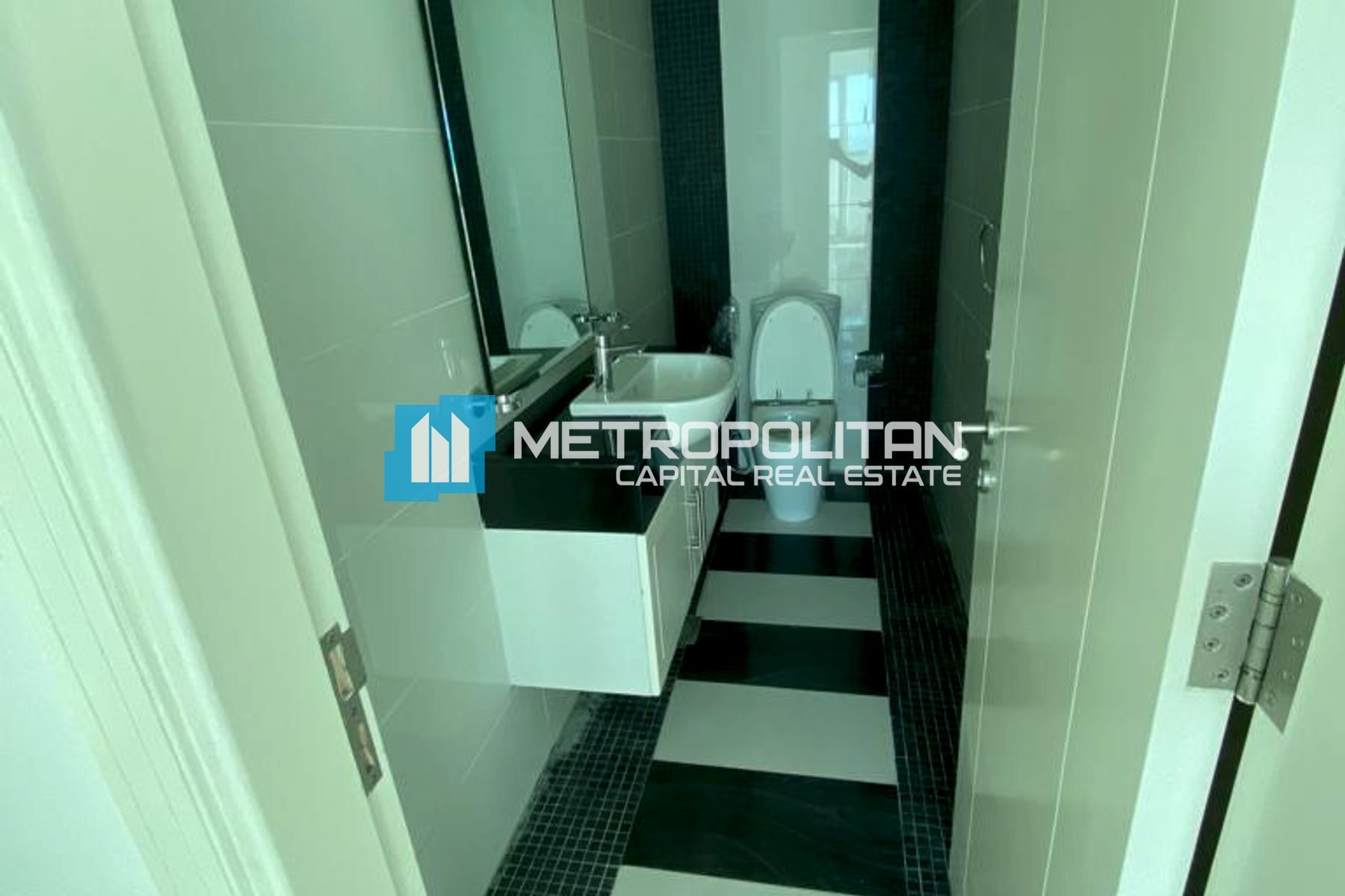 Canal & Marina View | Balcony | High Floor