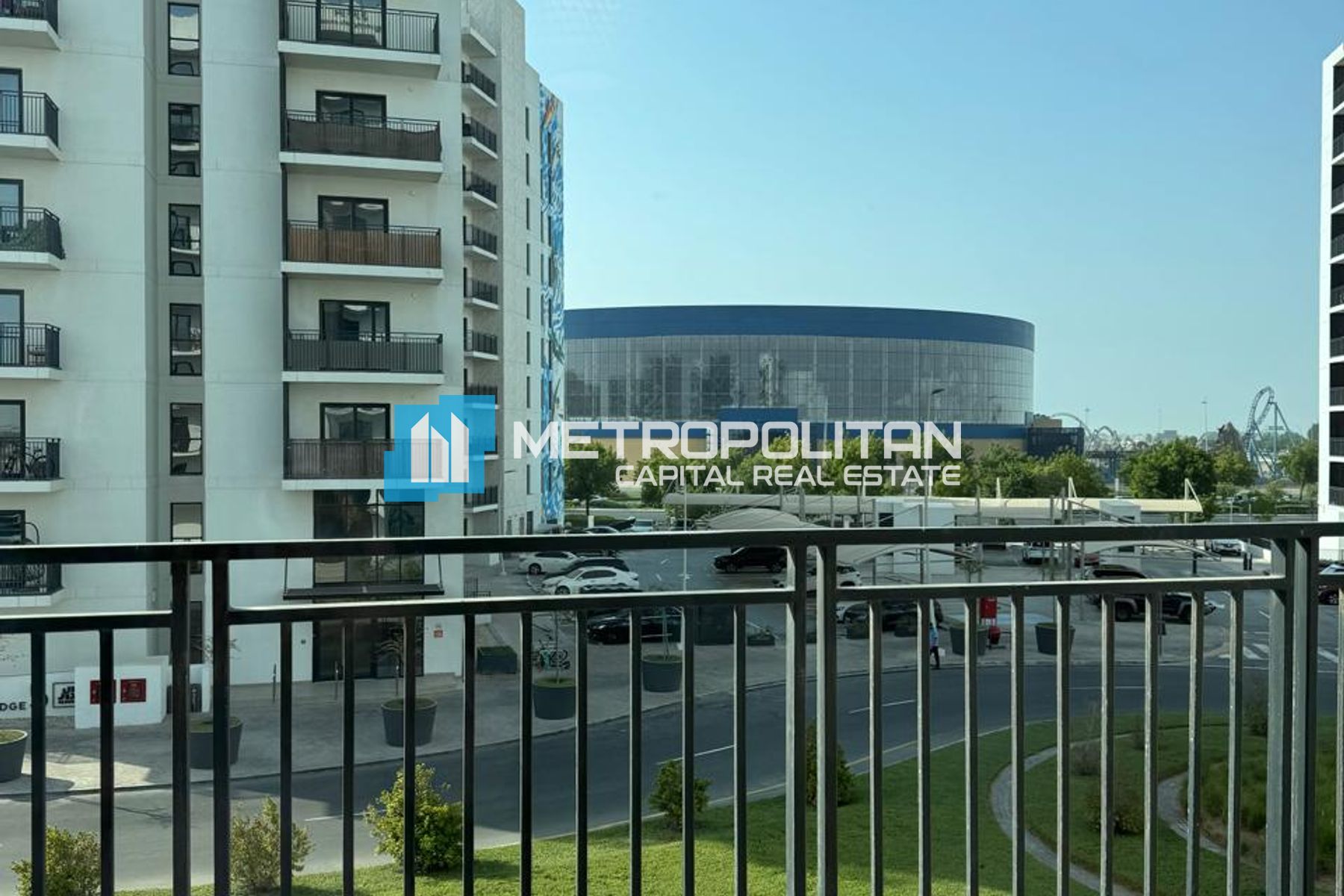 Corner 1BR | Balcony | Vacant | Well Maintained