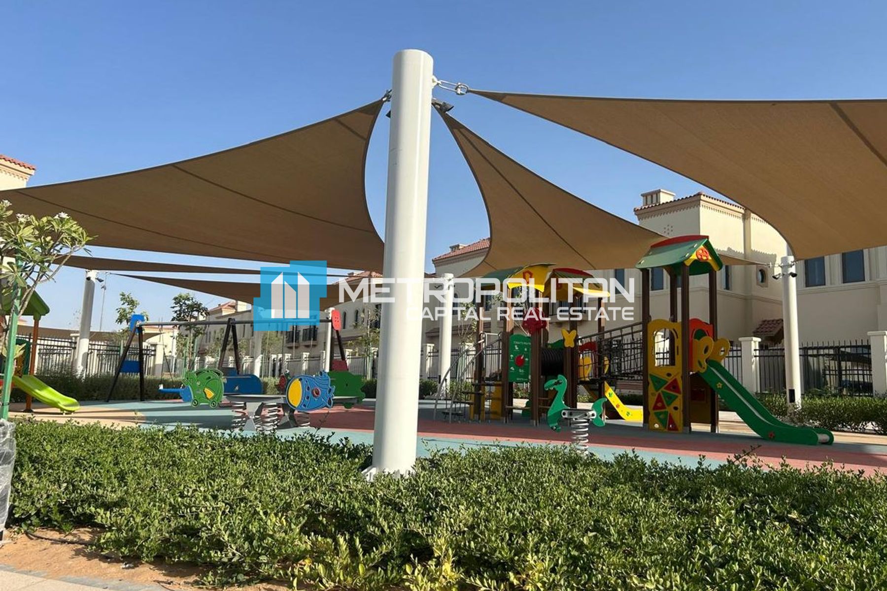 تاون هاوس للإيجار في Bloom Living، Khalifa City - MCR-7937