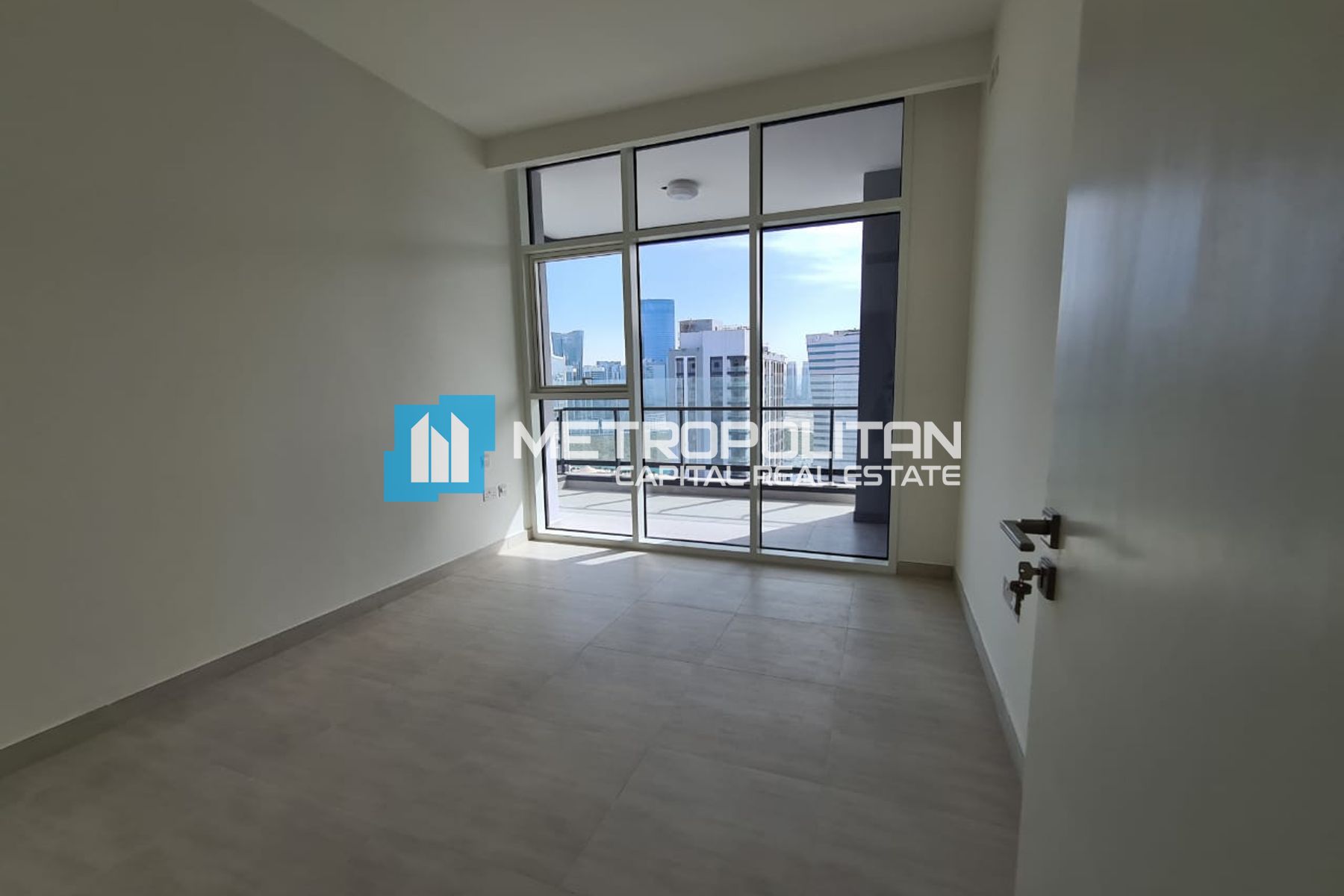 Canal View | Corner 3BR+M | High Floor | Vacant