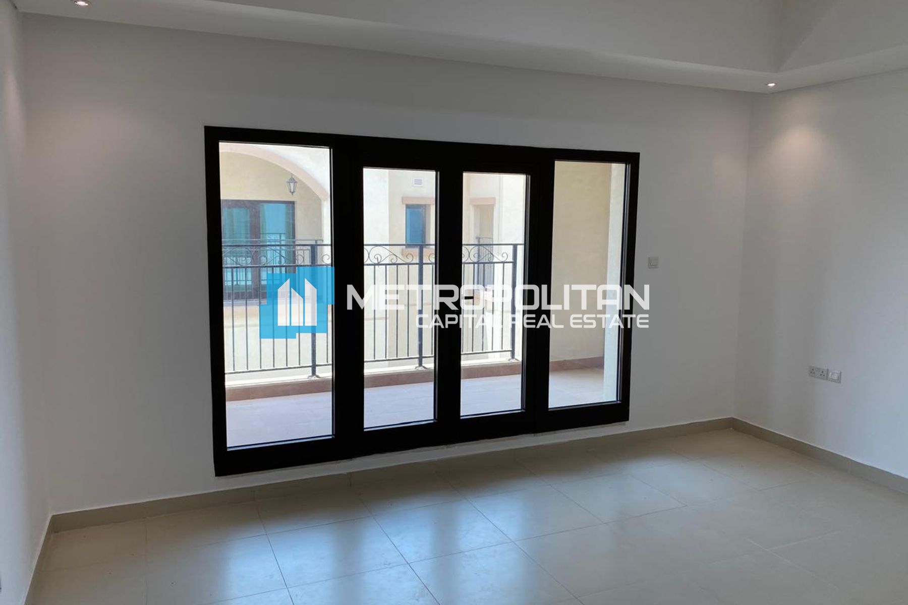 3BR with Balcony | Ready To Move | Single Row