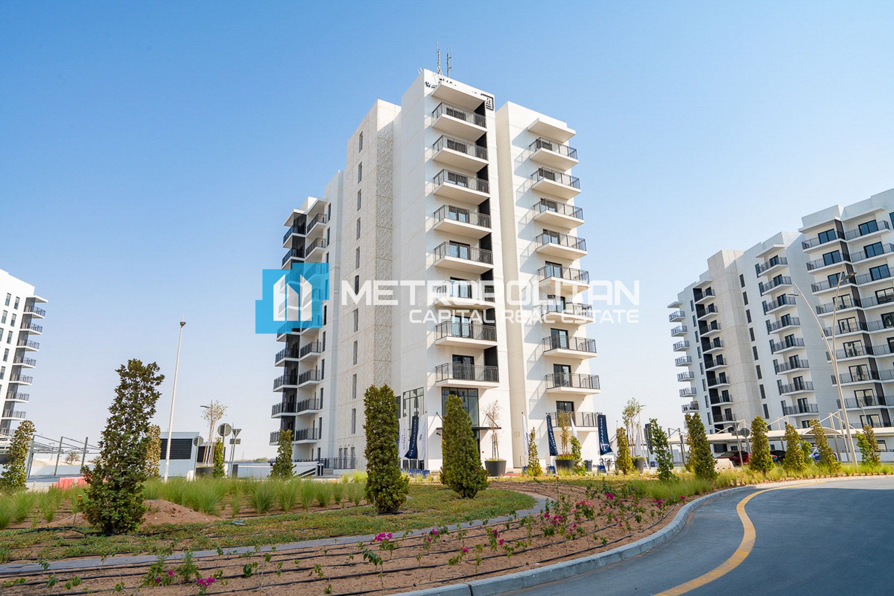 1BR Apartment for Rent in Waters Edge, Yas Island - MCR-7950