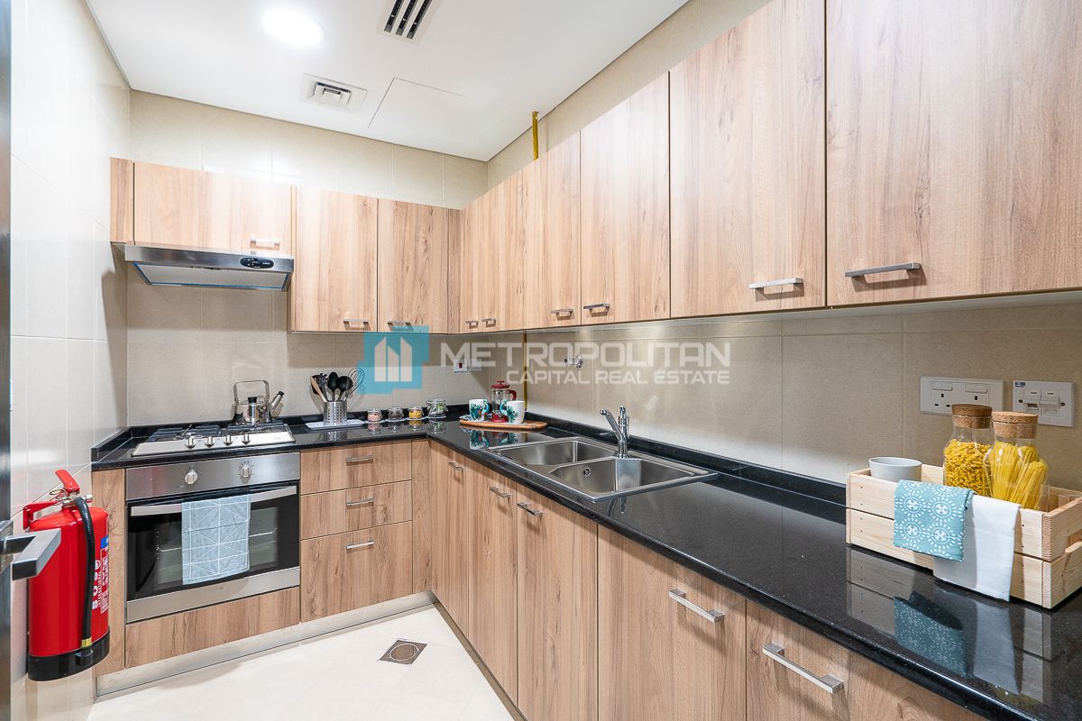 Fully Furnished | 1 BR w/ Balcony | Full Sea View