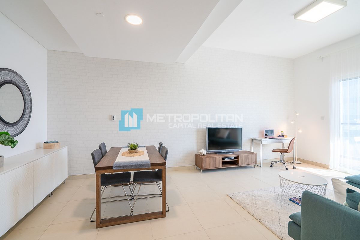 Fully Furnished | 1 BR w/ Balcony | Full Sea View