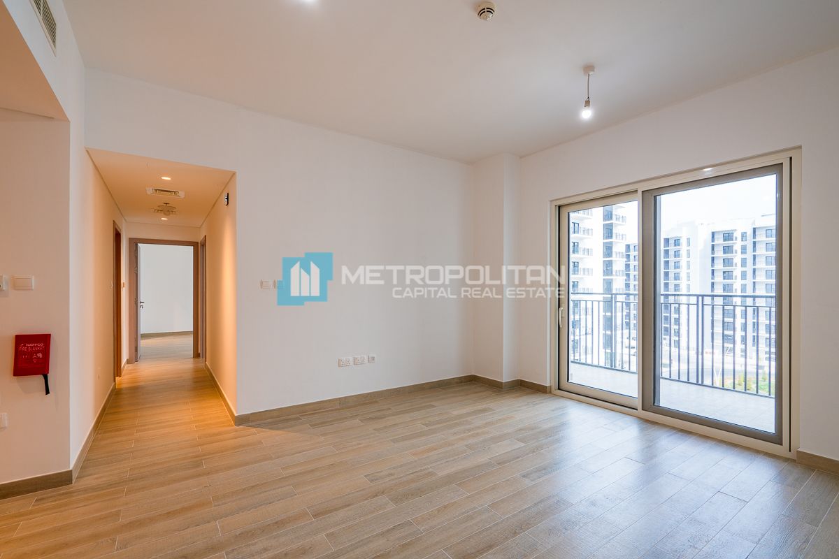 2BR+Balcony | Partial Canal View | Prime Location