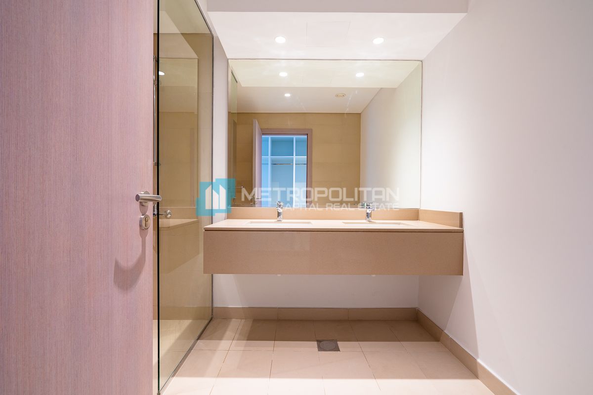 2BR+Balcony | Partial Canal View | Prime Location