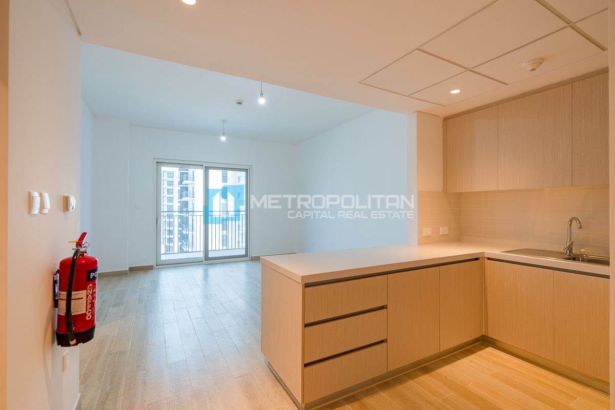 2BR Apartment for Rent in Waters Edge, Yas Island - MCR-7962