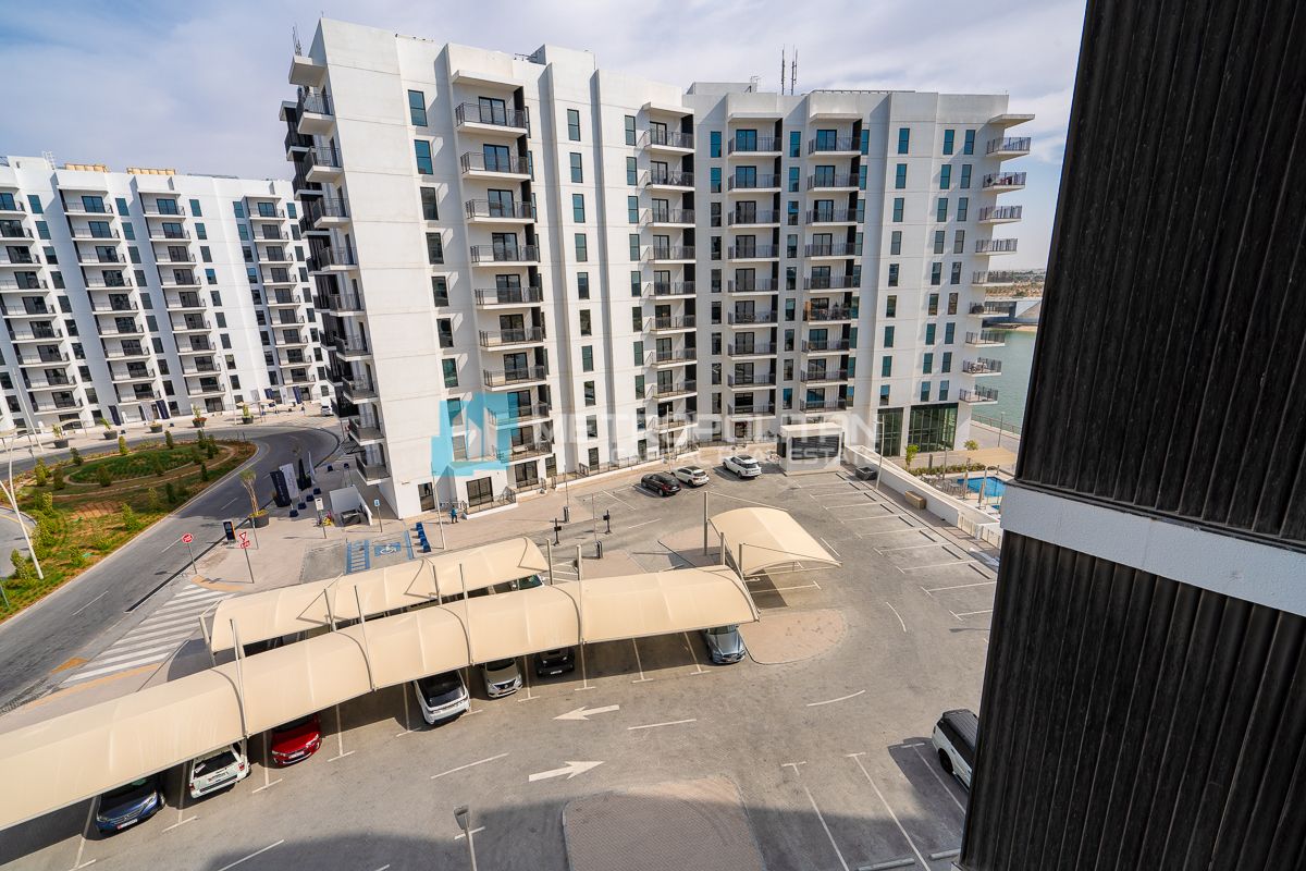 2BR+Balcony | Partial Canal View | Prime Location