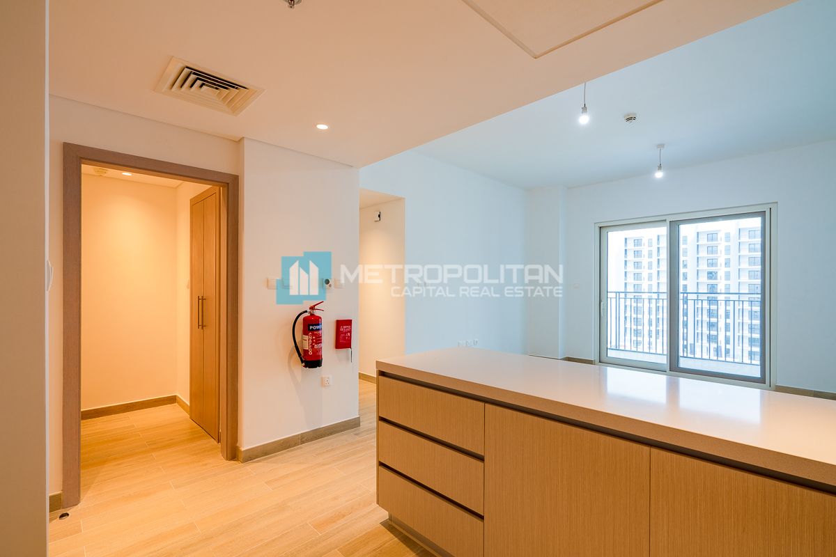 2BR+Balcony | Partial Canal View | Prime Location