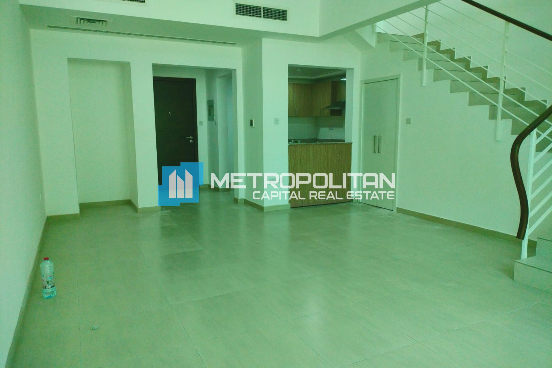 Vacant 2BR+M | Landscaped Garden | Well Maintained