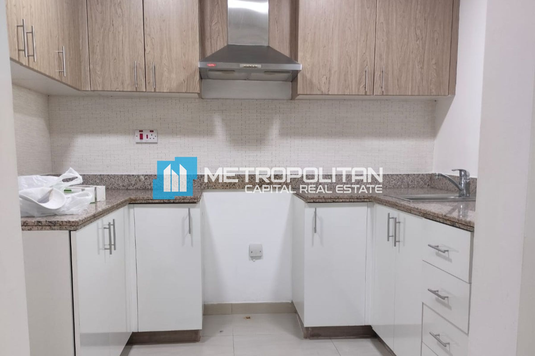 Vacant 2BR+M | Landscaped Garden | Well Maintained
