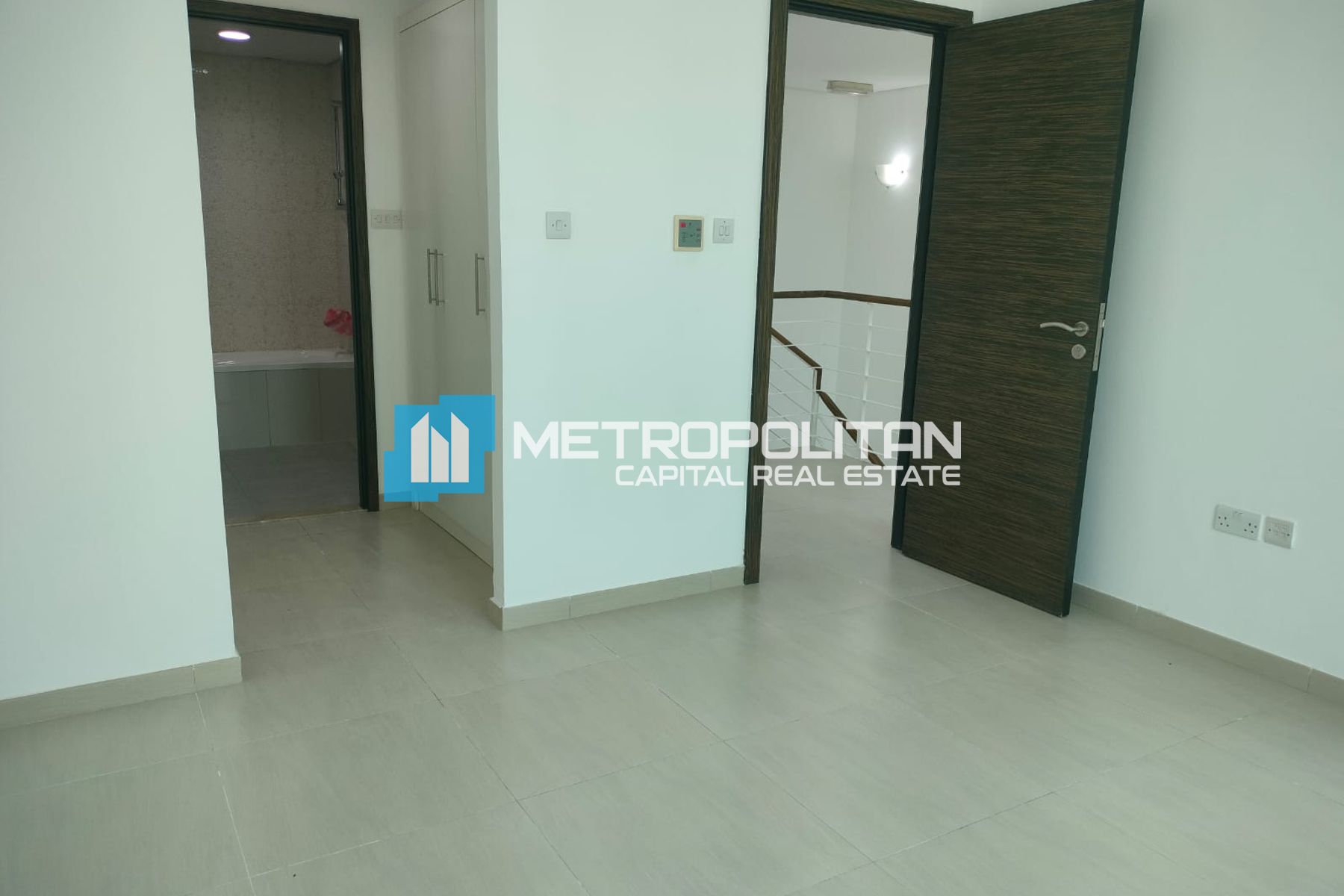 Vacant 2BR+M | Landscaped Garden | Well Maintained