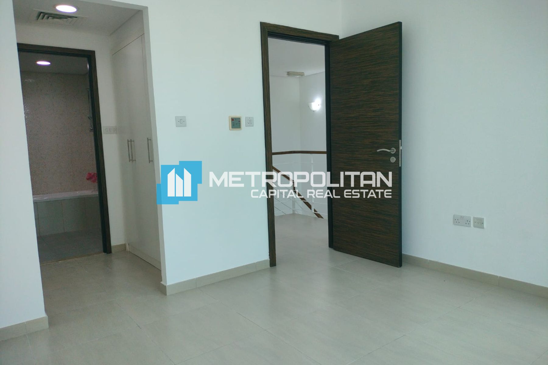 Vacant 2BR+M | Landscaped Garden | Well Maintained