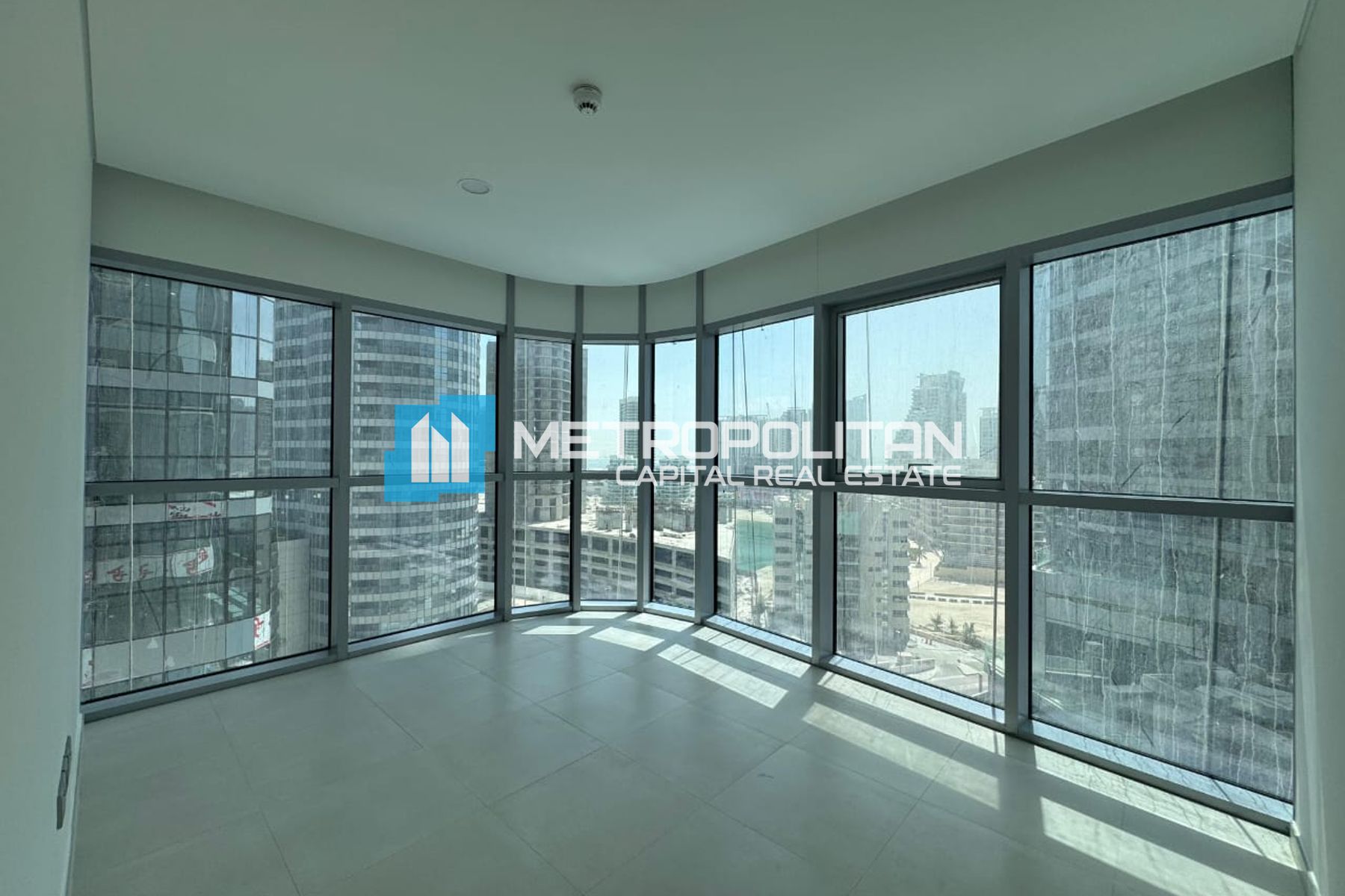Снять квартиру в Radiant Square, Al Reem Island - MCR-7978