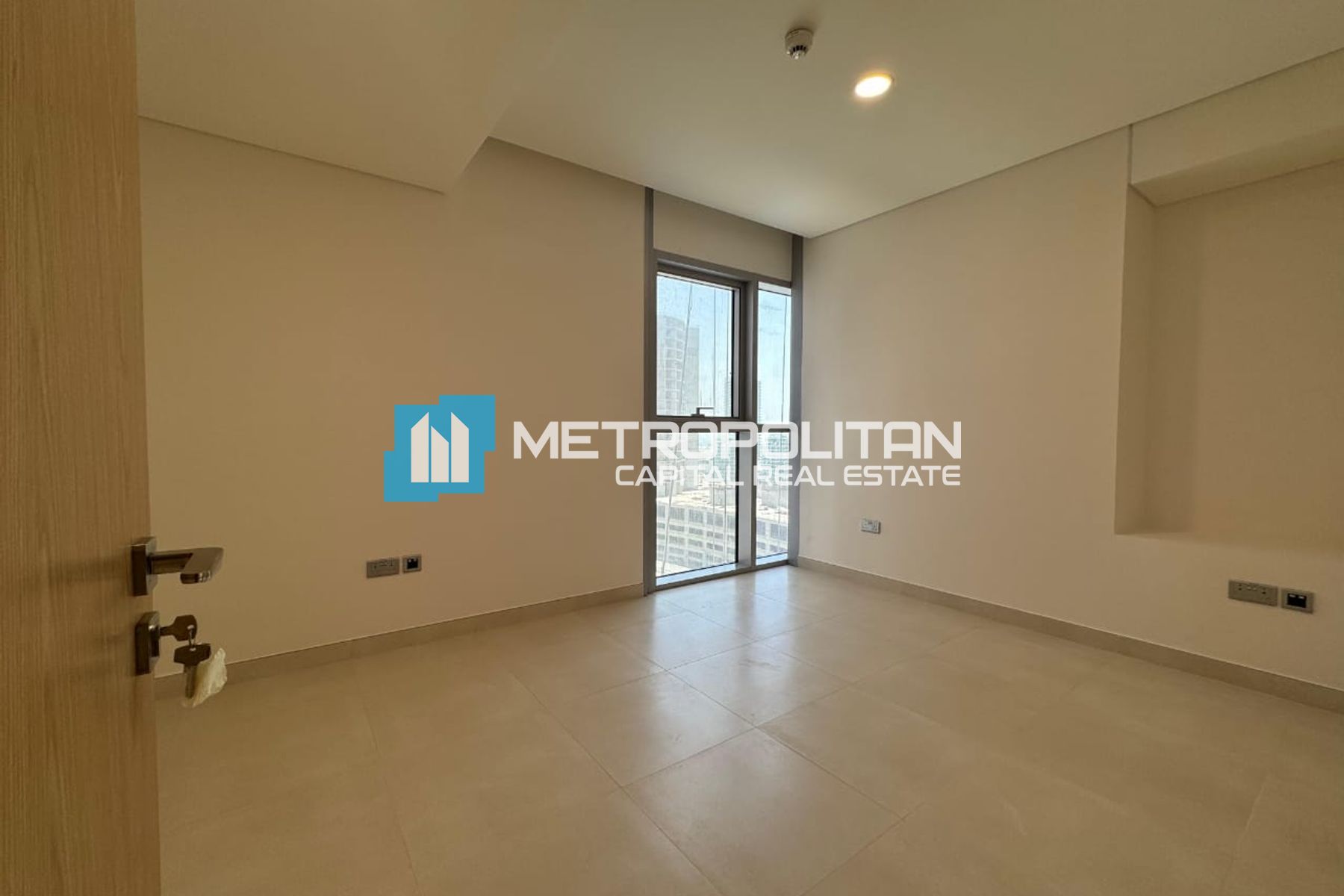 Vacant | Low Floor | 3BR w/ Maid | Community View