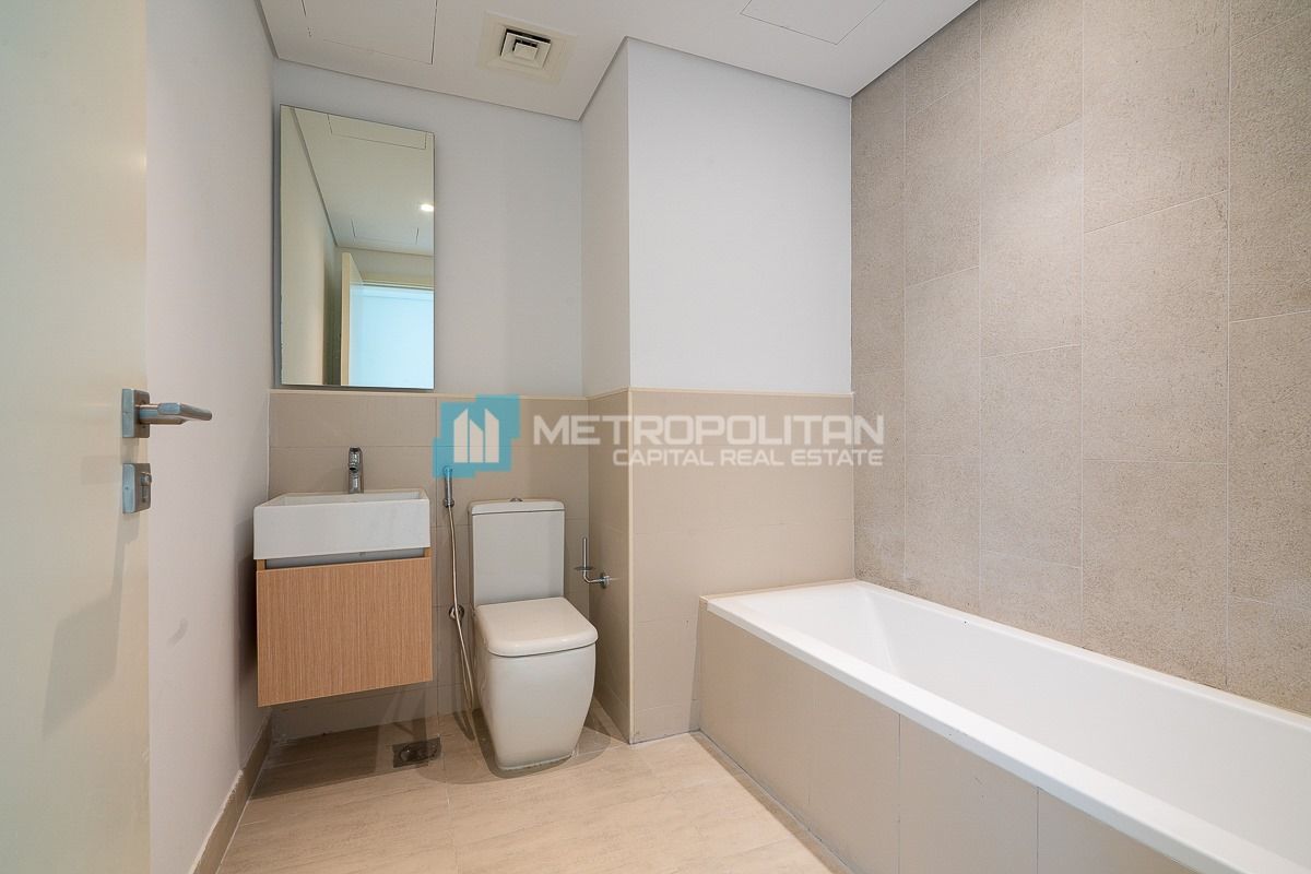 High Floor 2BR | Partial Sea View | Great Location