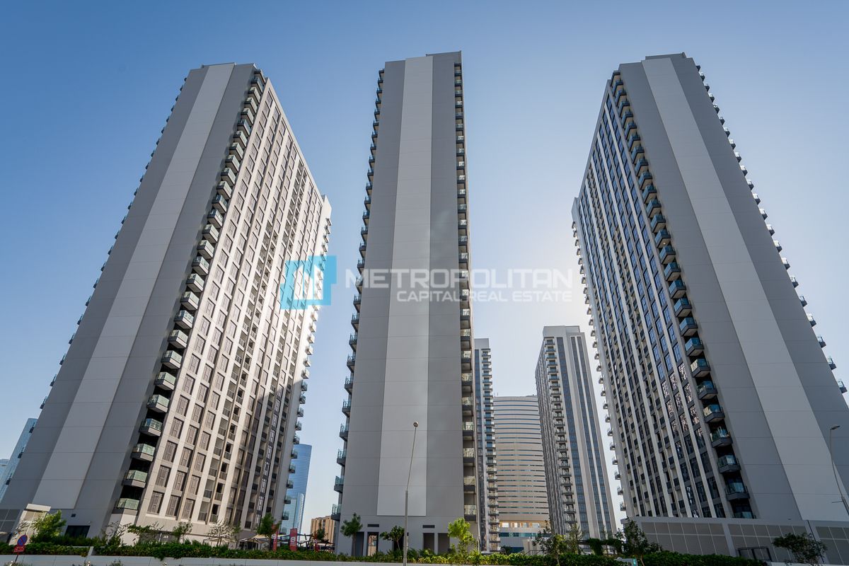 High Floor 2BR | Partial Sea View | Great Location