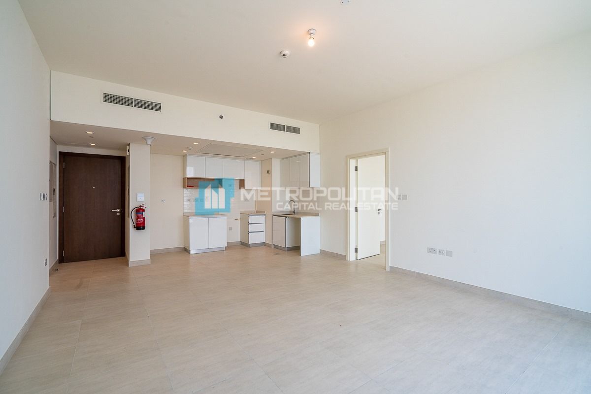 High Floor 2BR | Partial Sea View | Great Location