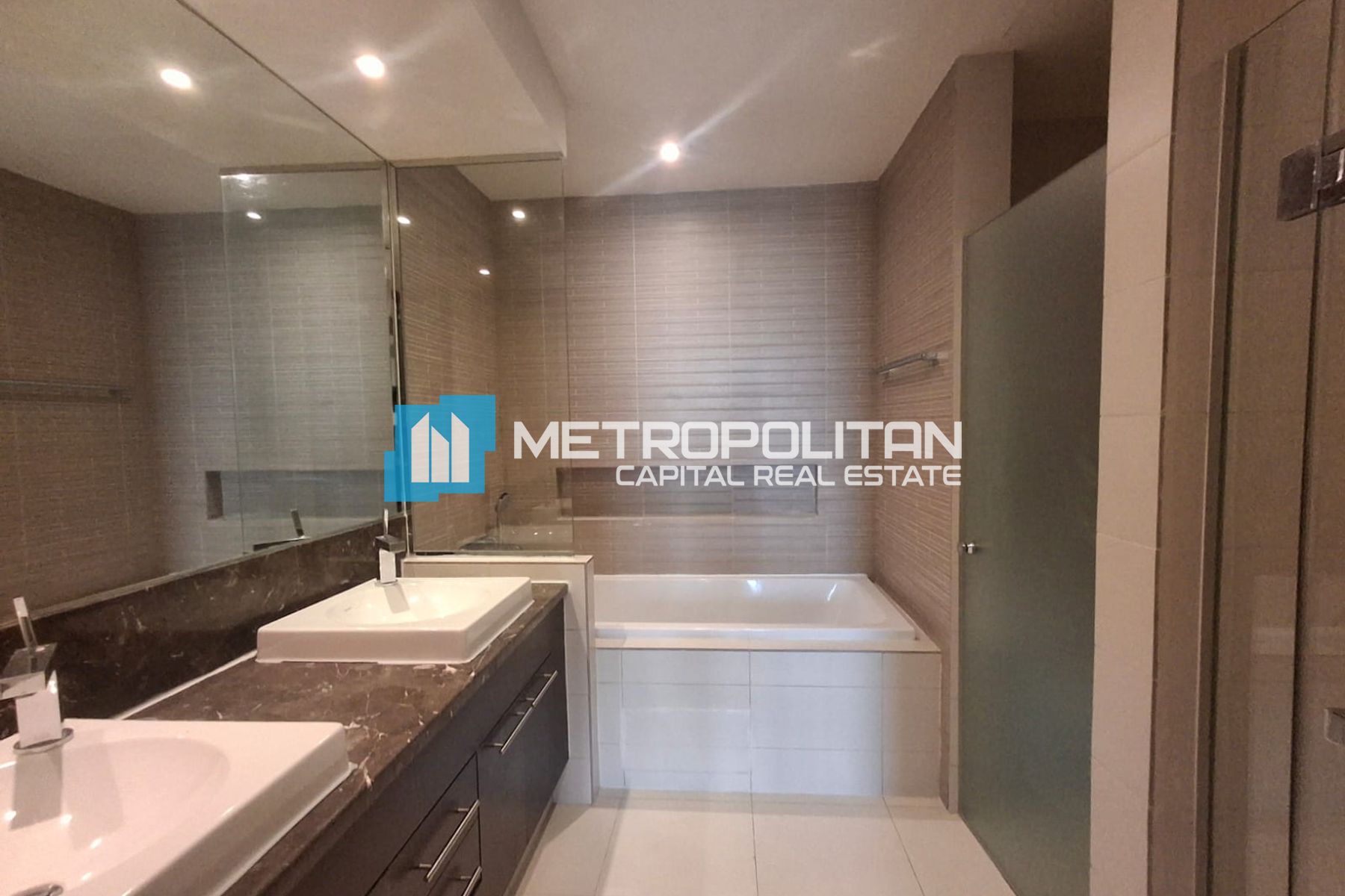 3BR+M w/ Terrace | Corner | Vacant | Mid Floor