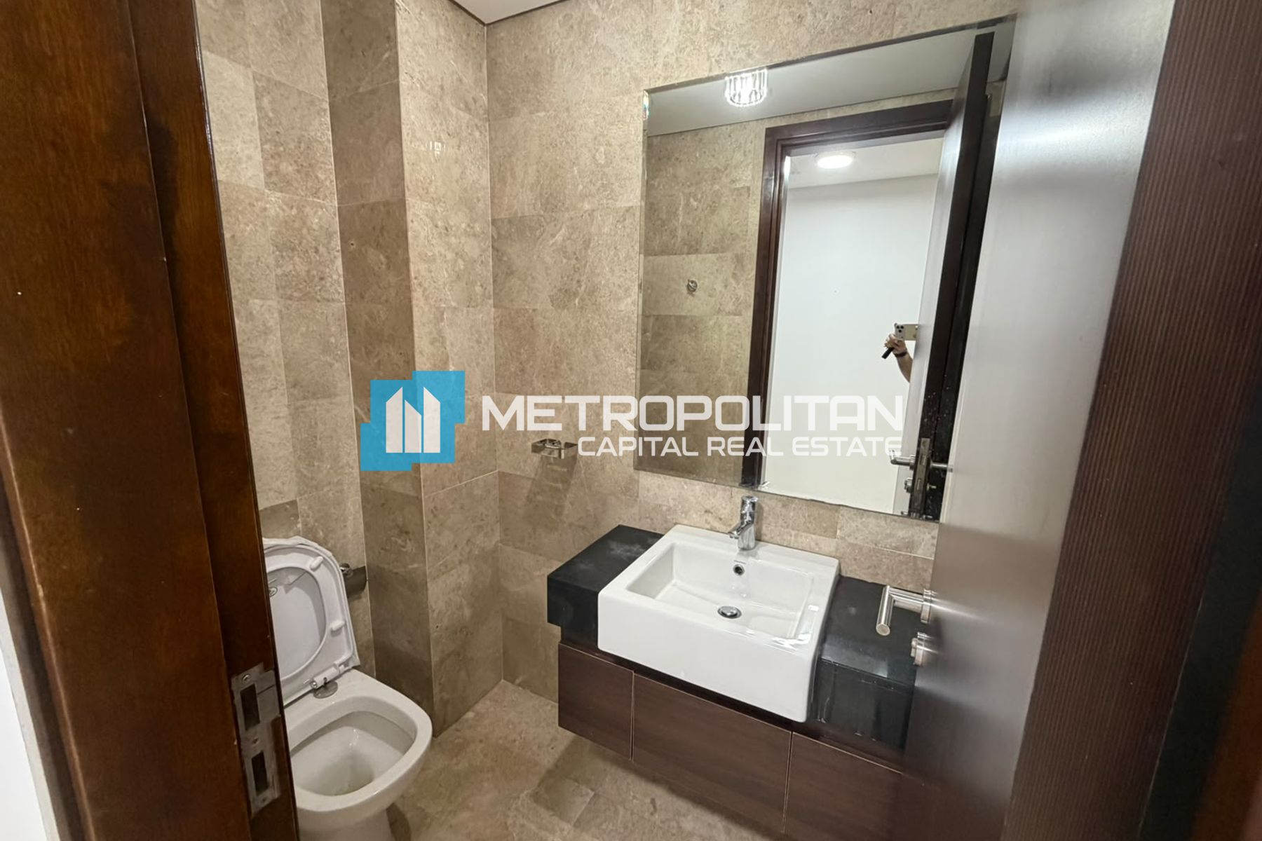 3BHK with Balcony | Ready to Move | Canal View