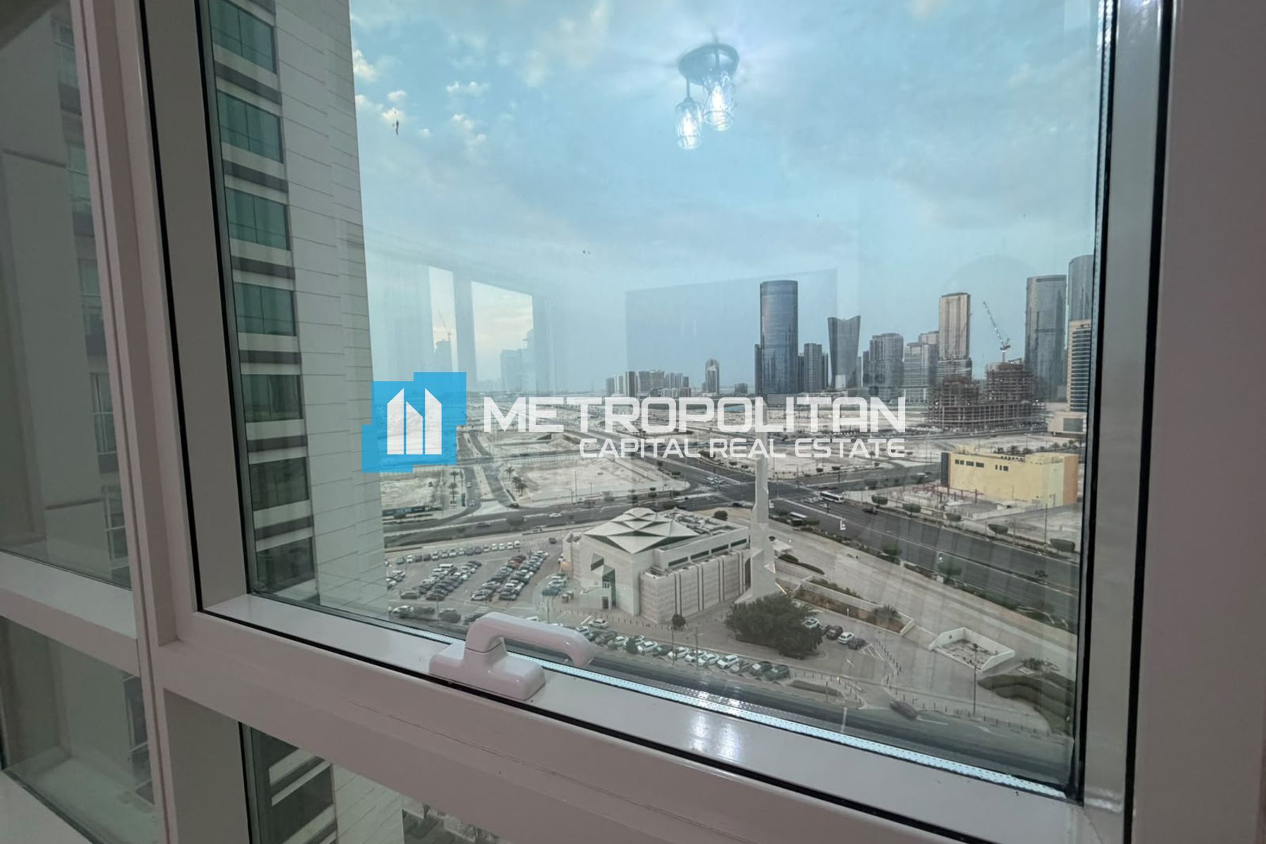 3BHK with Balcony | Ready to Move | Canal View