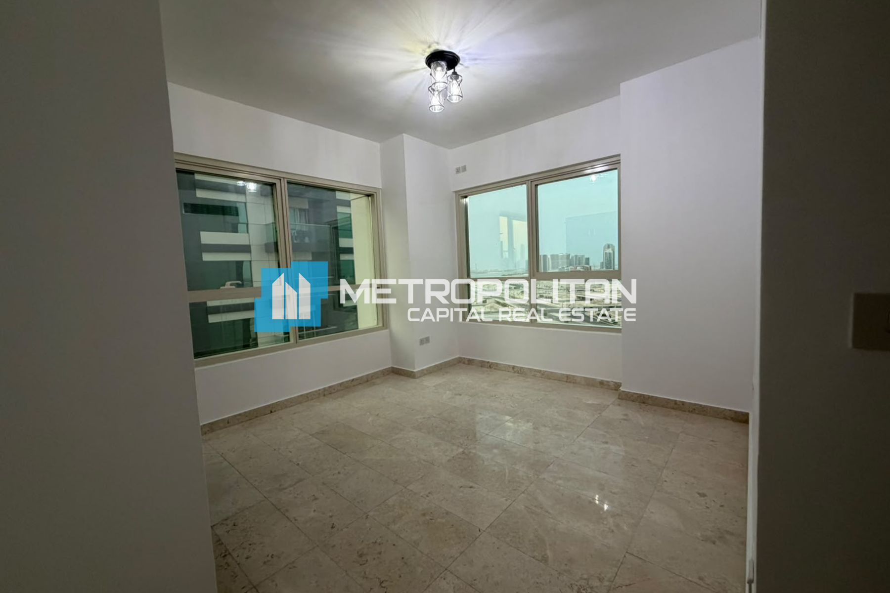 3BHK with Balcony | Ready to Move | Canal View