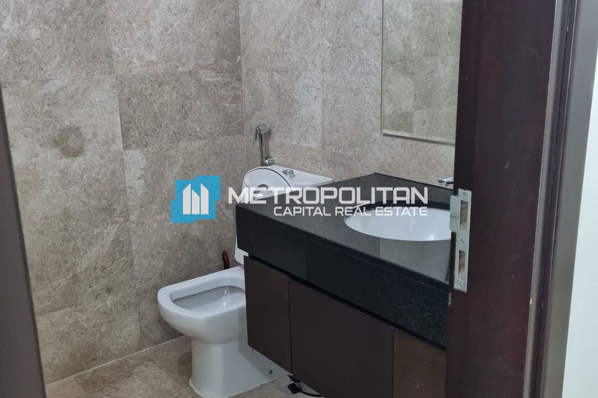 Modern 1BR | Ready to Move | Well maintained