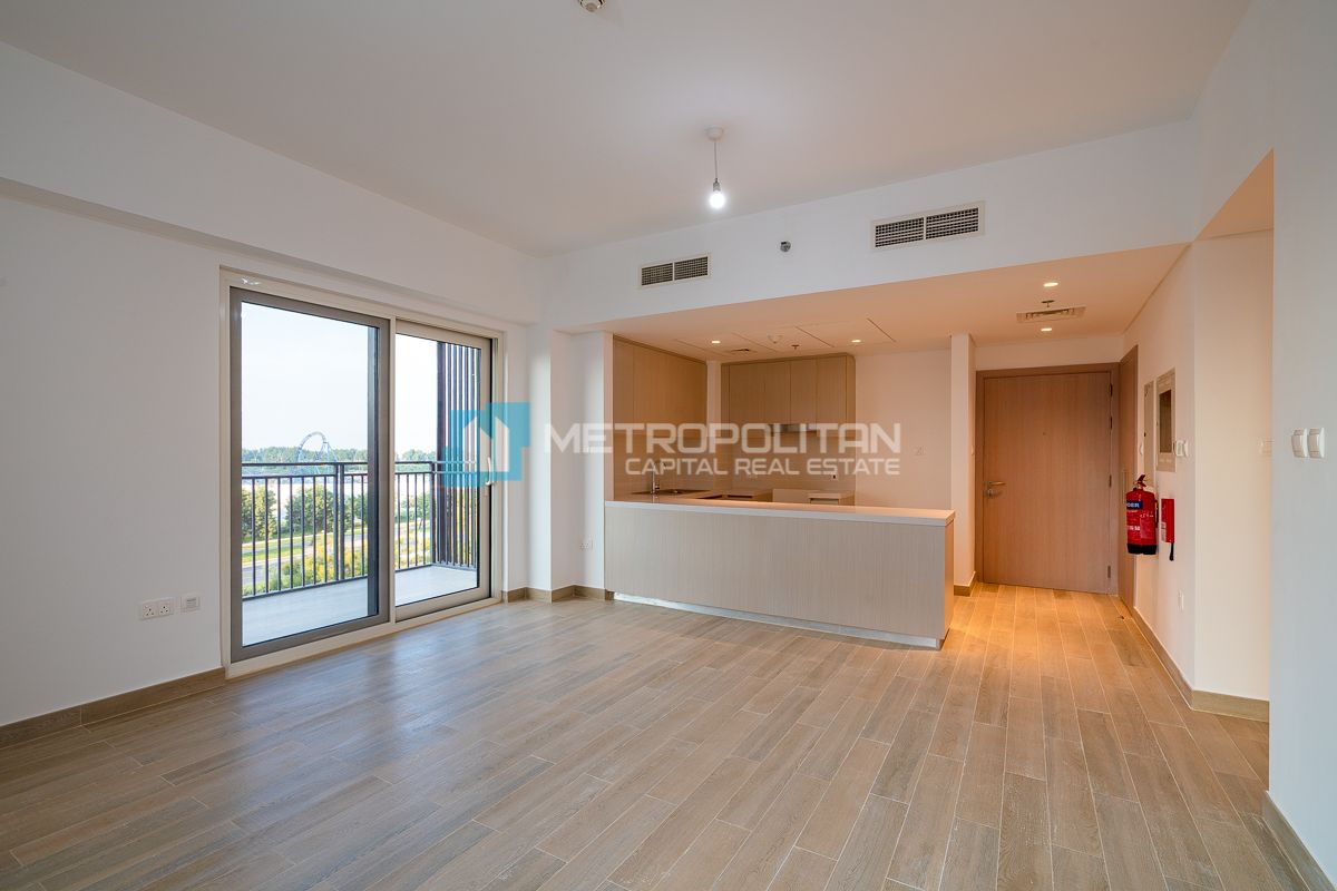 3BR Apartment for Rent in Waters Edge, Yas Island - MCR-8019