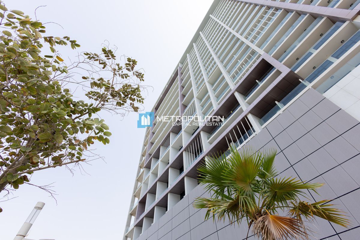 1 BR with Balcony | Canal View | Fully Furnished