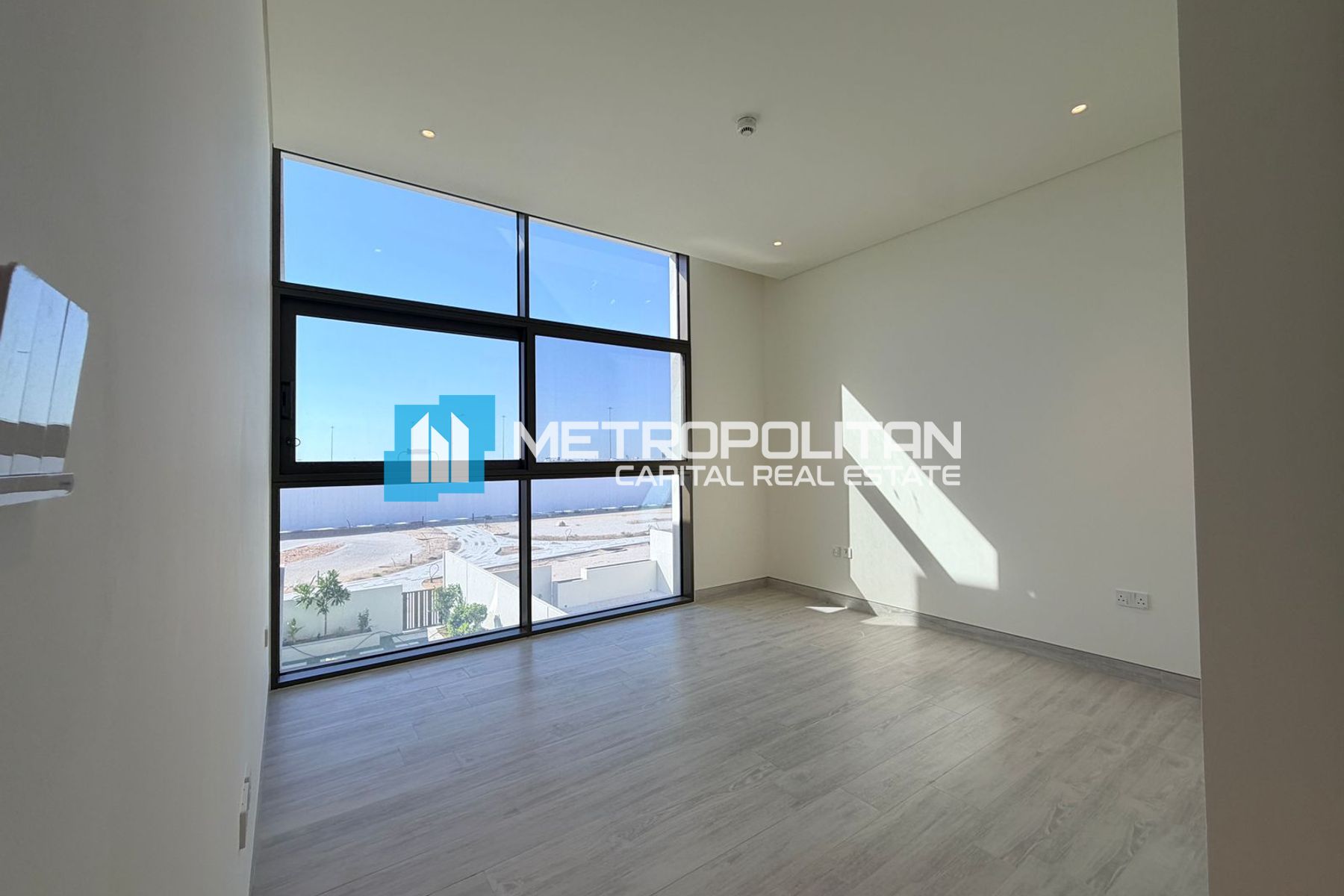 Ready to Move | 3BR w Maids | Private Garden