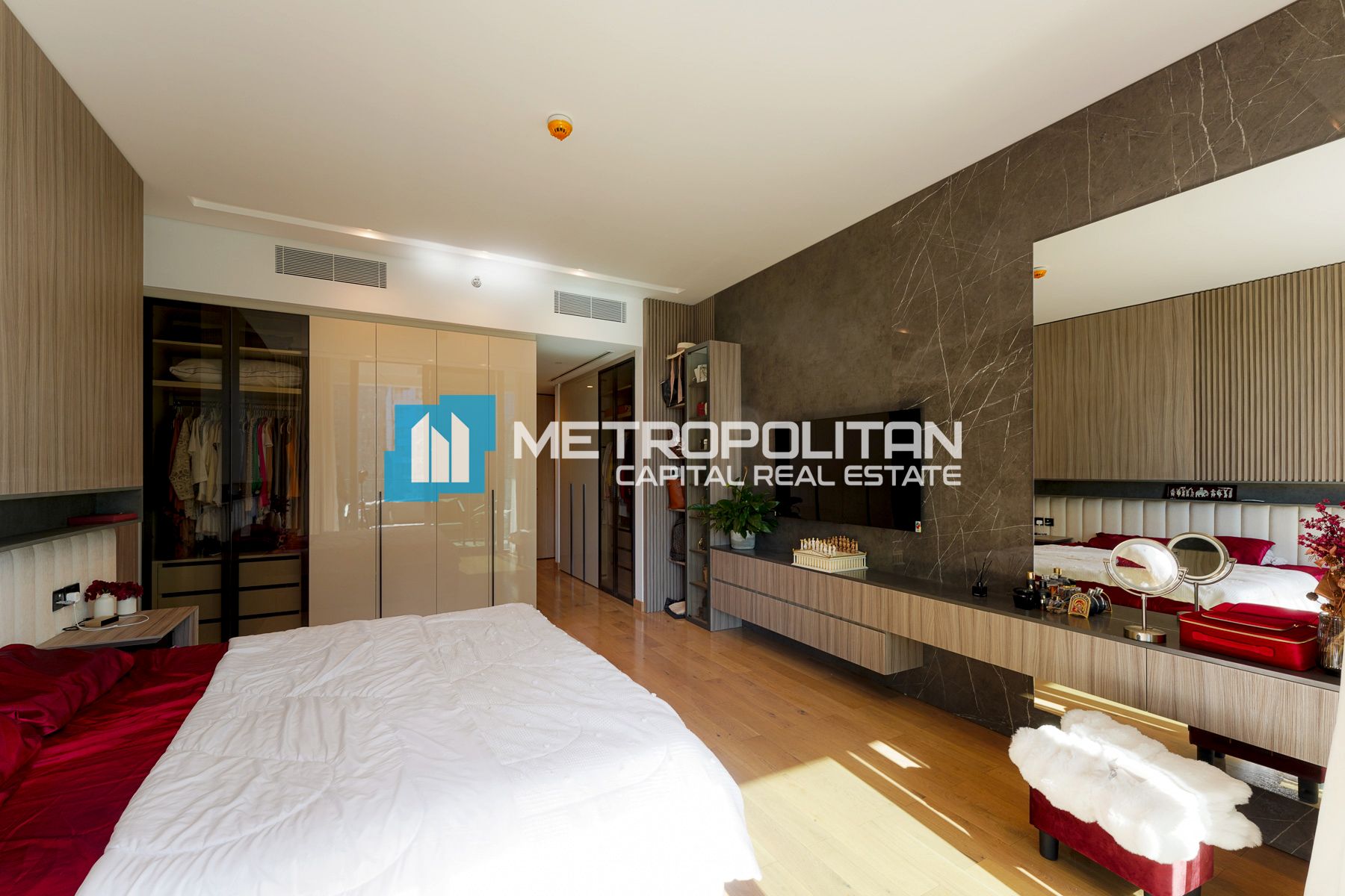 Partial Canal View| Furnished 2BR+Store| 4 Cheques