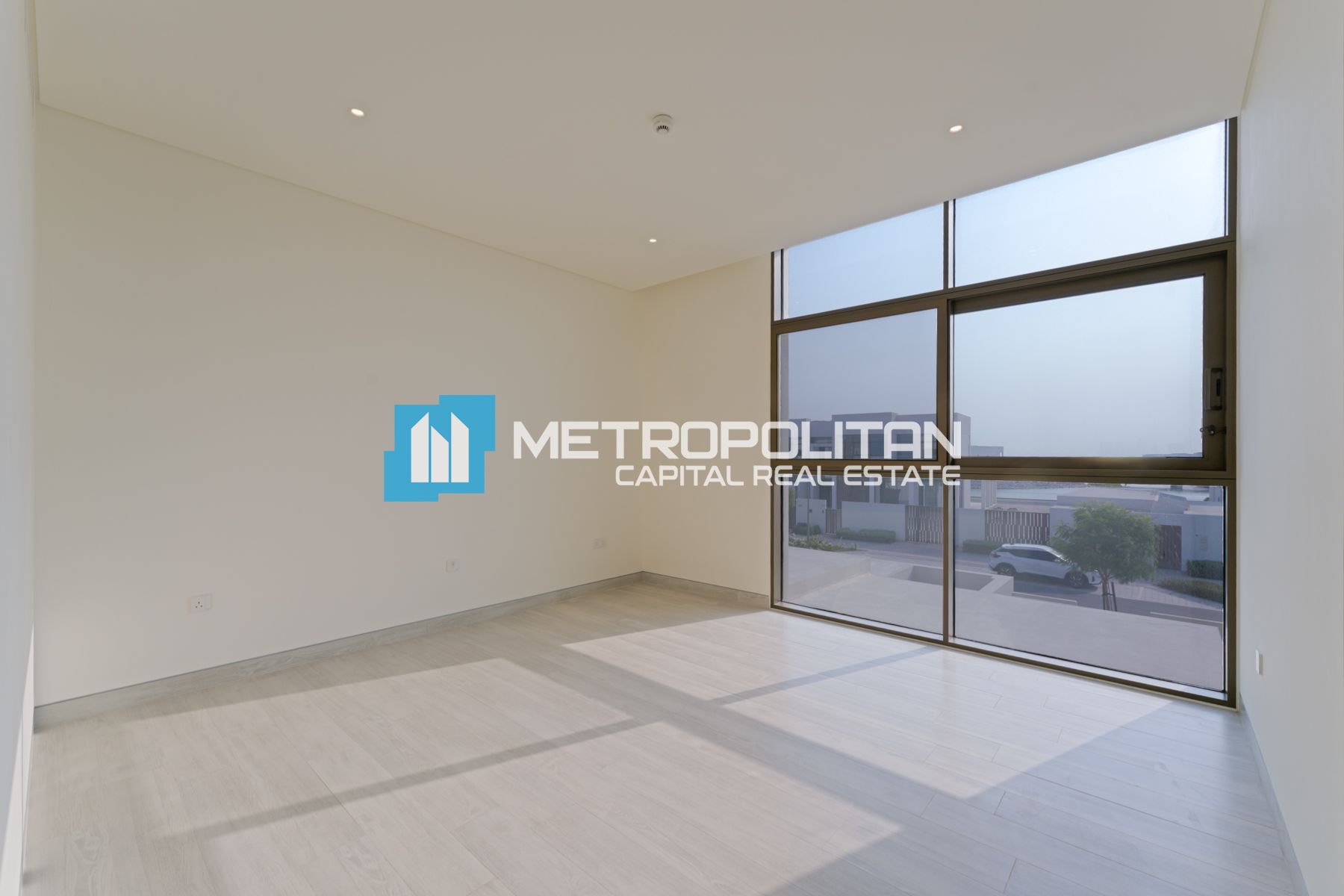Brand New |Vacant 4BR |Single Row |Executive Type