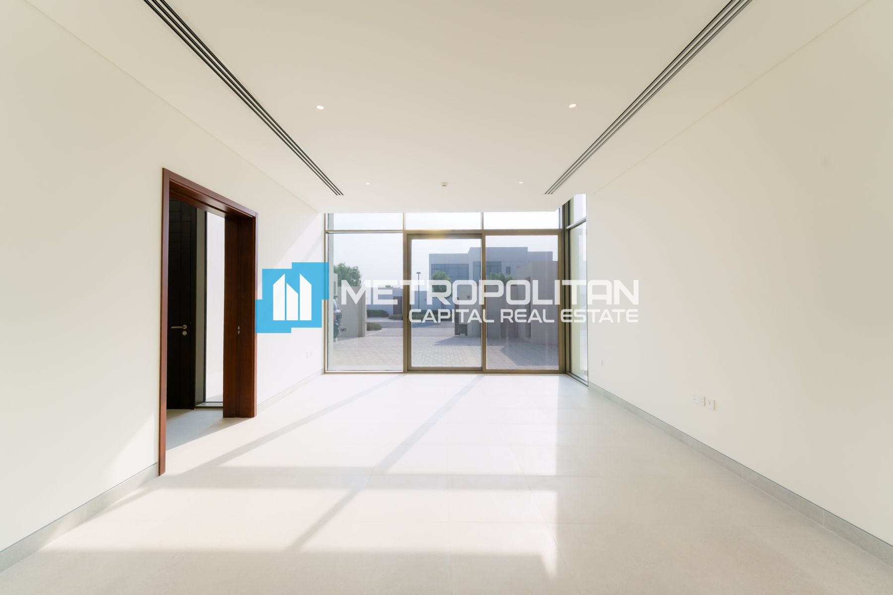 Brand New |Vacant 4BR |Single Row |Executive Type
