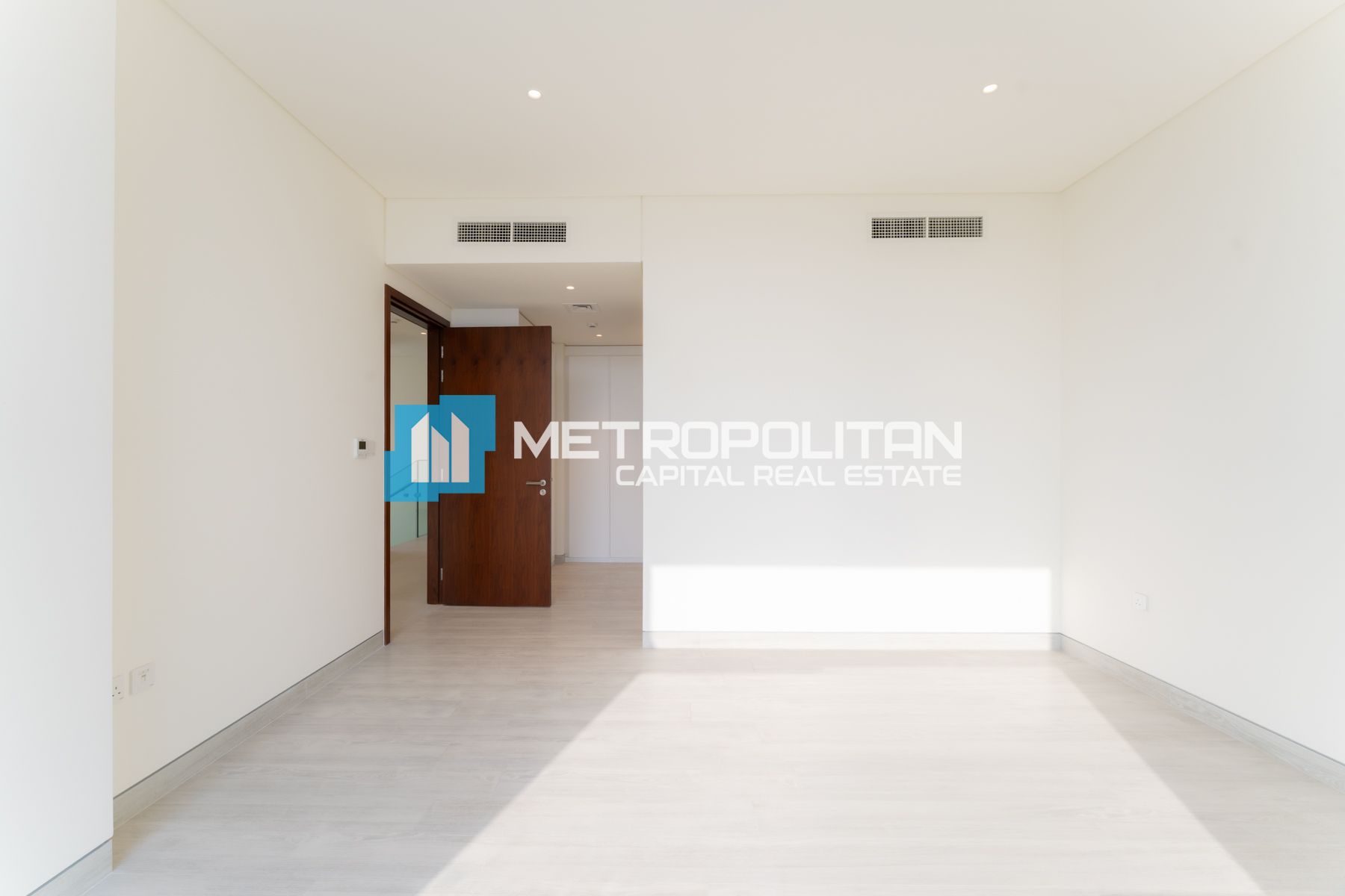 Brand New |Vacant 4BR |Single Row |Executive Type