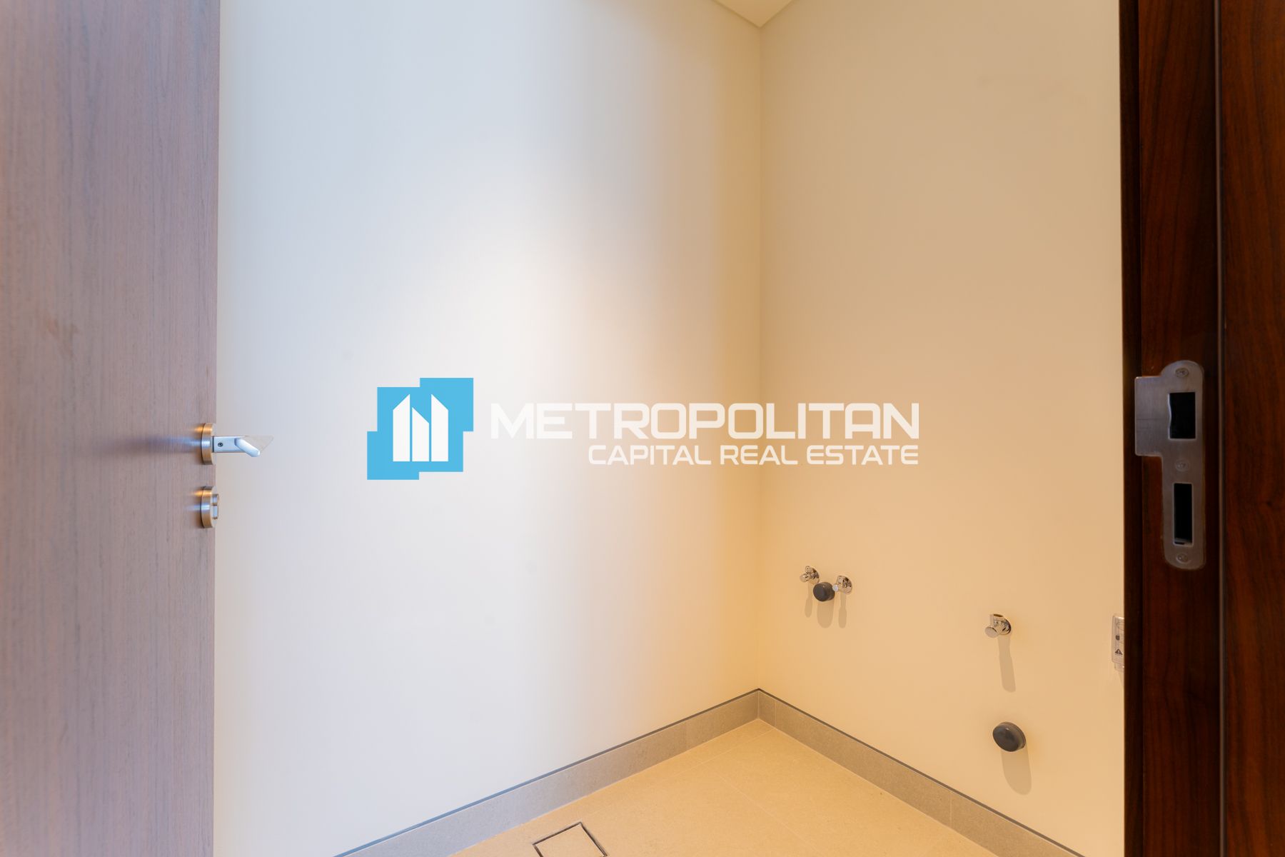 Brand New |Vacant 4BR |Single Row |Executive Type
